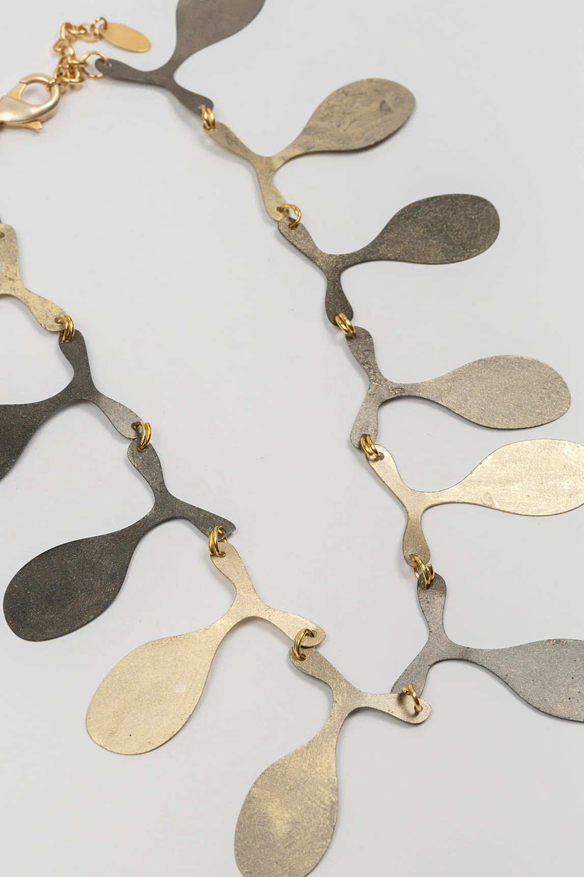 Rivera-spain Collar FL Private Collection lagrimas dorado