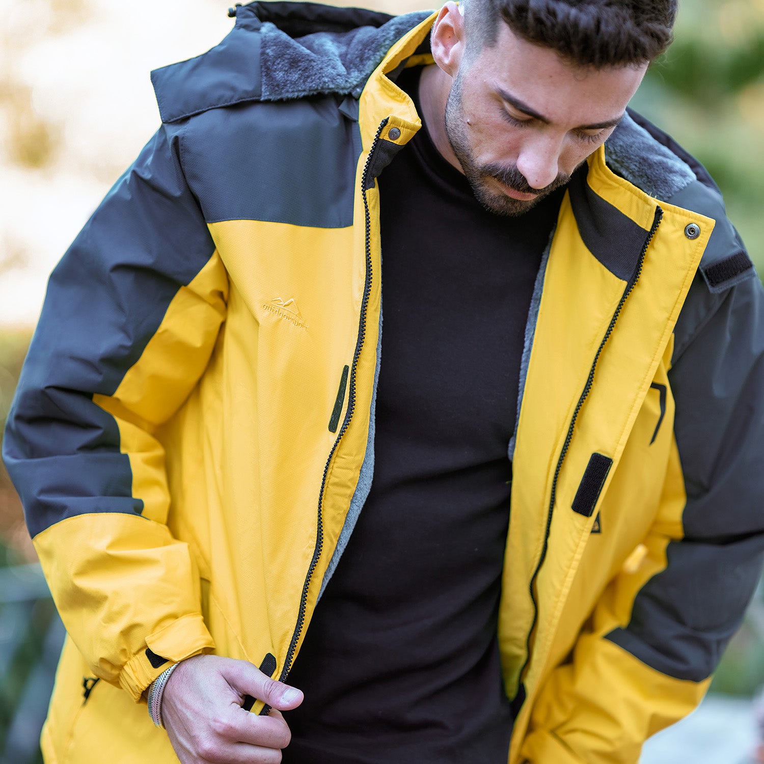 Men's Winter Jacket Water Repellent Ski Snow Jacket Warm Fleece Coat Parka Raincoats With Multi-Pockets