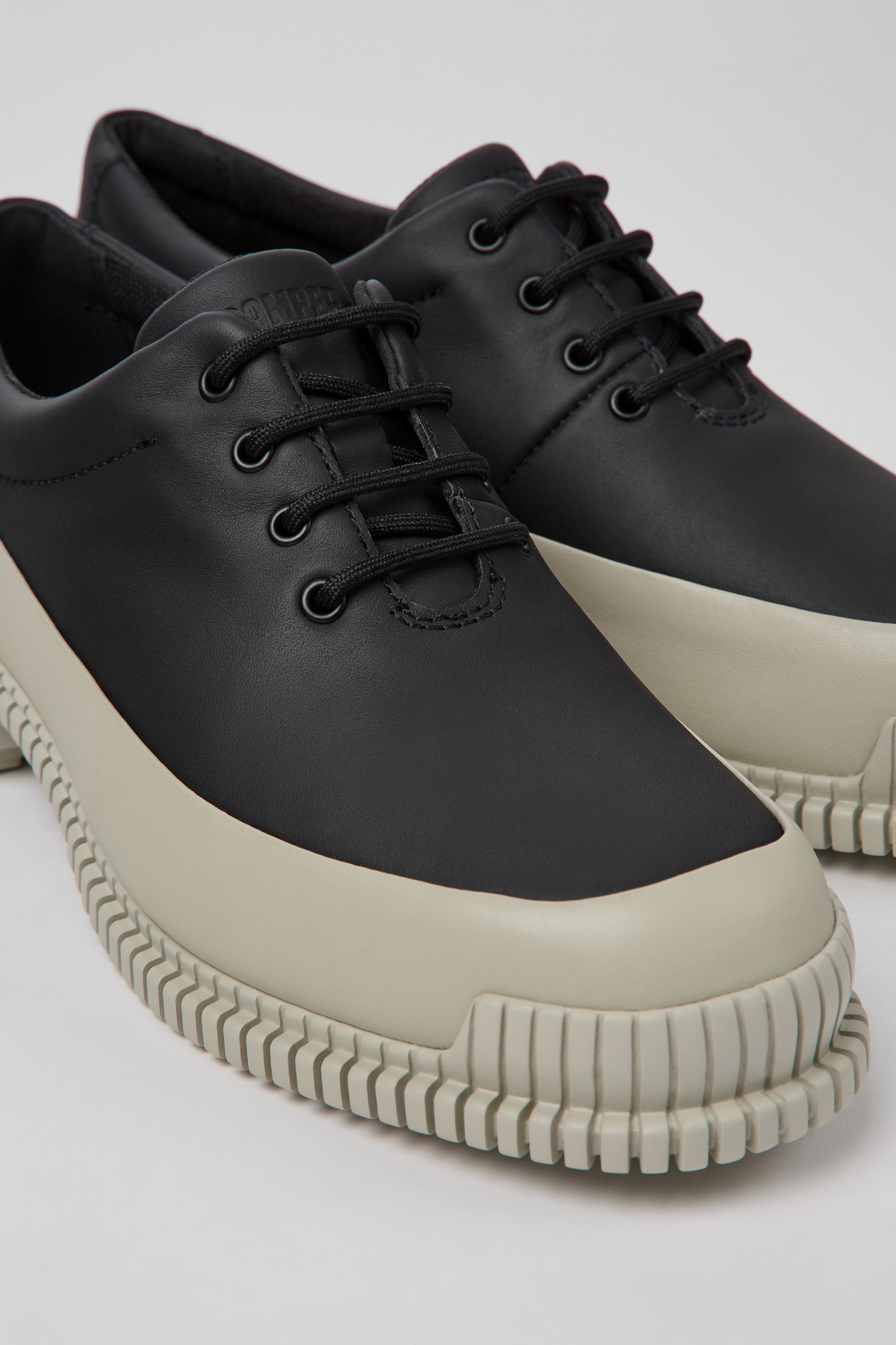 Pix - Black and white shoes for women