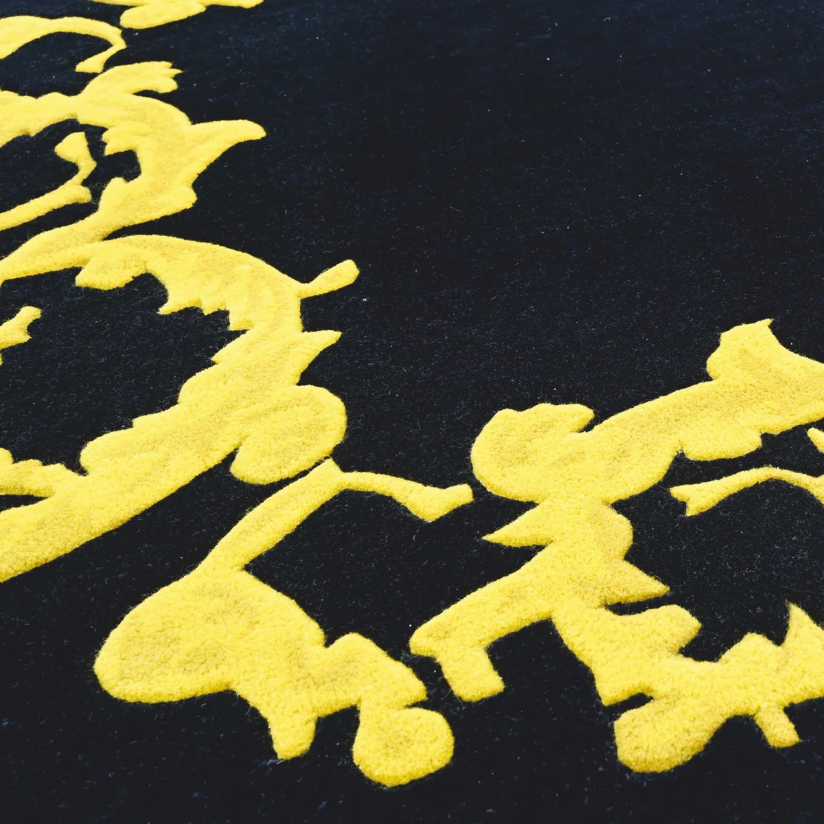 Casa Padrino Alfombra de Lujo Negro / Oro - Varios Tamaños - Interiores de Lujo