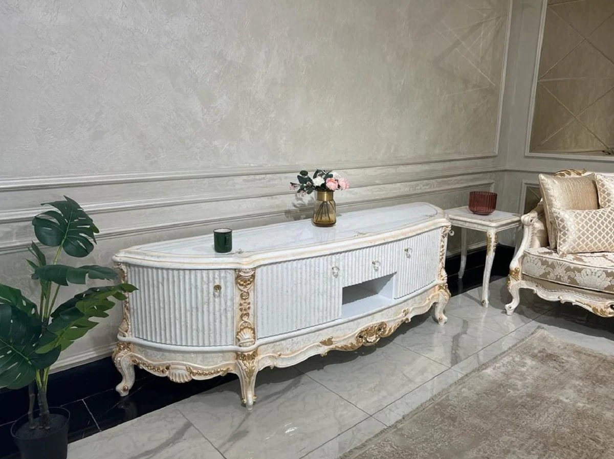 Casa Padrino gabinete TV barroco de lujo blanco / oro - Magn¨ªfico aparador de madera maciza con 4 puertas y caj¨®n - Muebles de sal¨®n barrocos