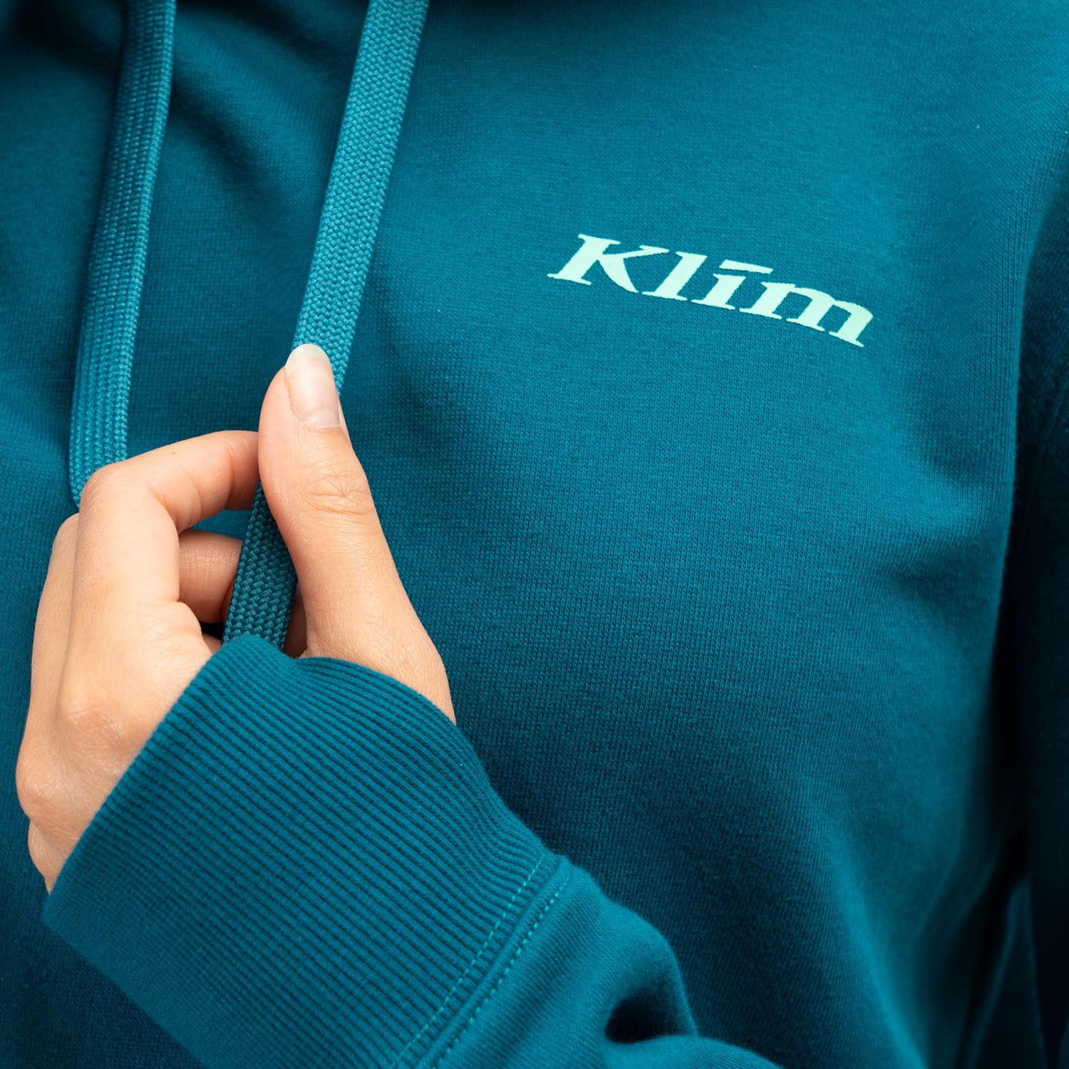 Mariposa Long Pullover Hoodie