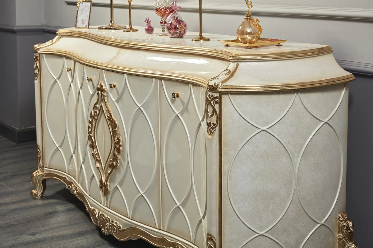 Casa Padrino conjunto de sala de estar barroco de lujo blanco / oro antiguo - C¨®moda Barroca Suntuosa y 3 Espejos de Pared - Muebles Barrocos