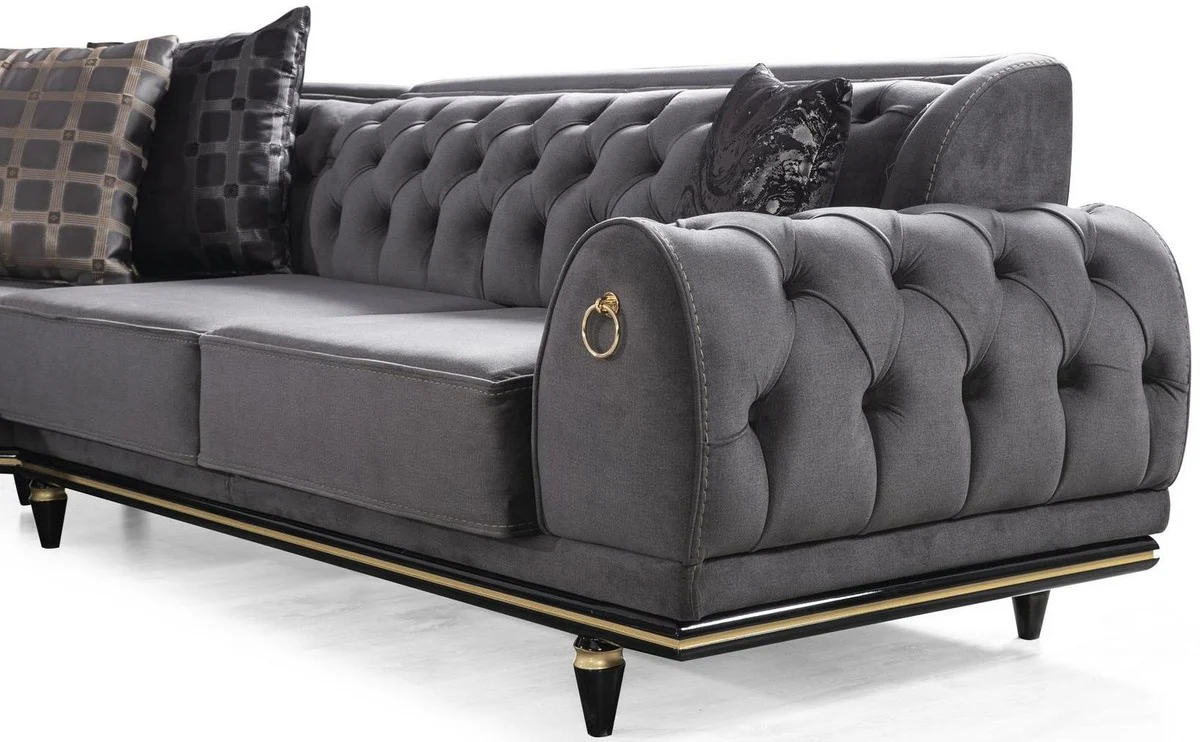 Casa Padrino conjunto de sala de estar Art Deco Chesterfield de lujo gris / negro / oro - 1 Sof¨¢ de Esquina con Almohadas y 1 Mesa de Centro - Muebles de sala nobles - Calidad de Lujo