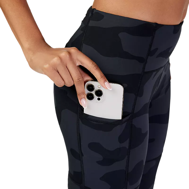 Womens Motive Camo 3/4 Leggings