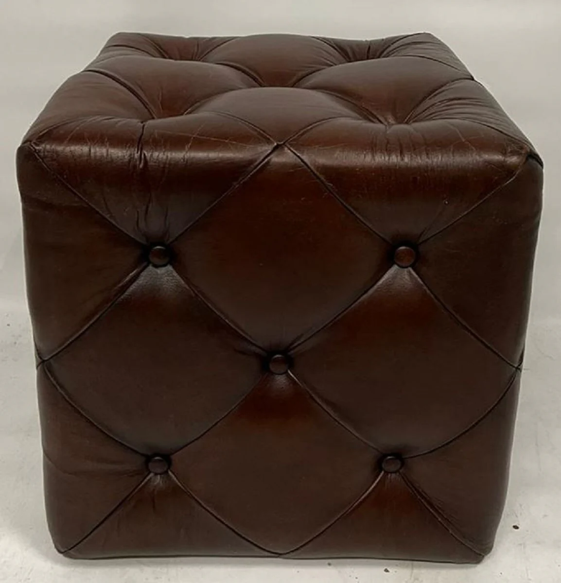 Casa Padrino Taburete de Cuero Chesterfield de Lujo Marron Oscuro 40 x 40 x A. 40 cm - Reposapi¨¦s de Cuero - Taburete Cubo de Cuero - Muebles de Cuero Genuina - Muebles de Lujo