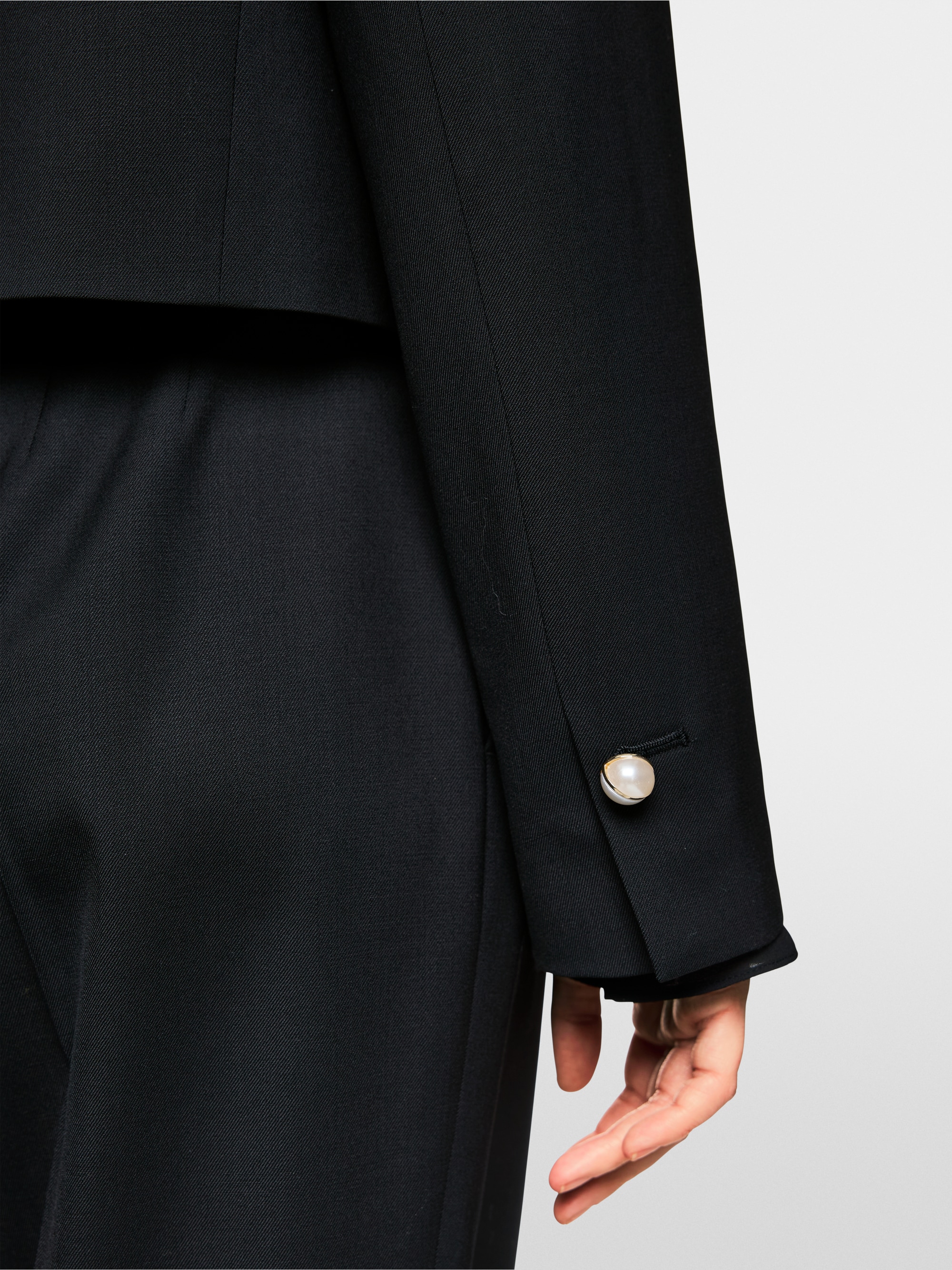 Marc-Cain Elegant jacket with pearl buttons