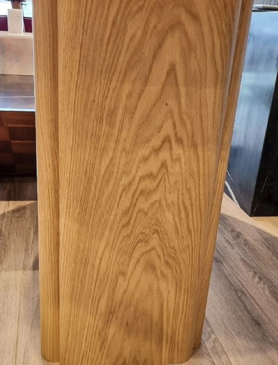 Casa Padrino mesa de comedor de lujo beige / marr¨®n ? 100 x A. 75 cm - Mesa de comedor redonda con tablero de m¨¢rmol - Muebles de comedor - Muebles de lujo