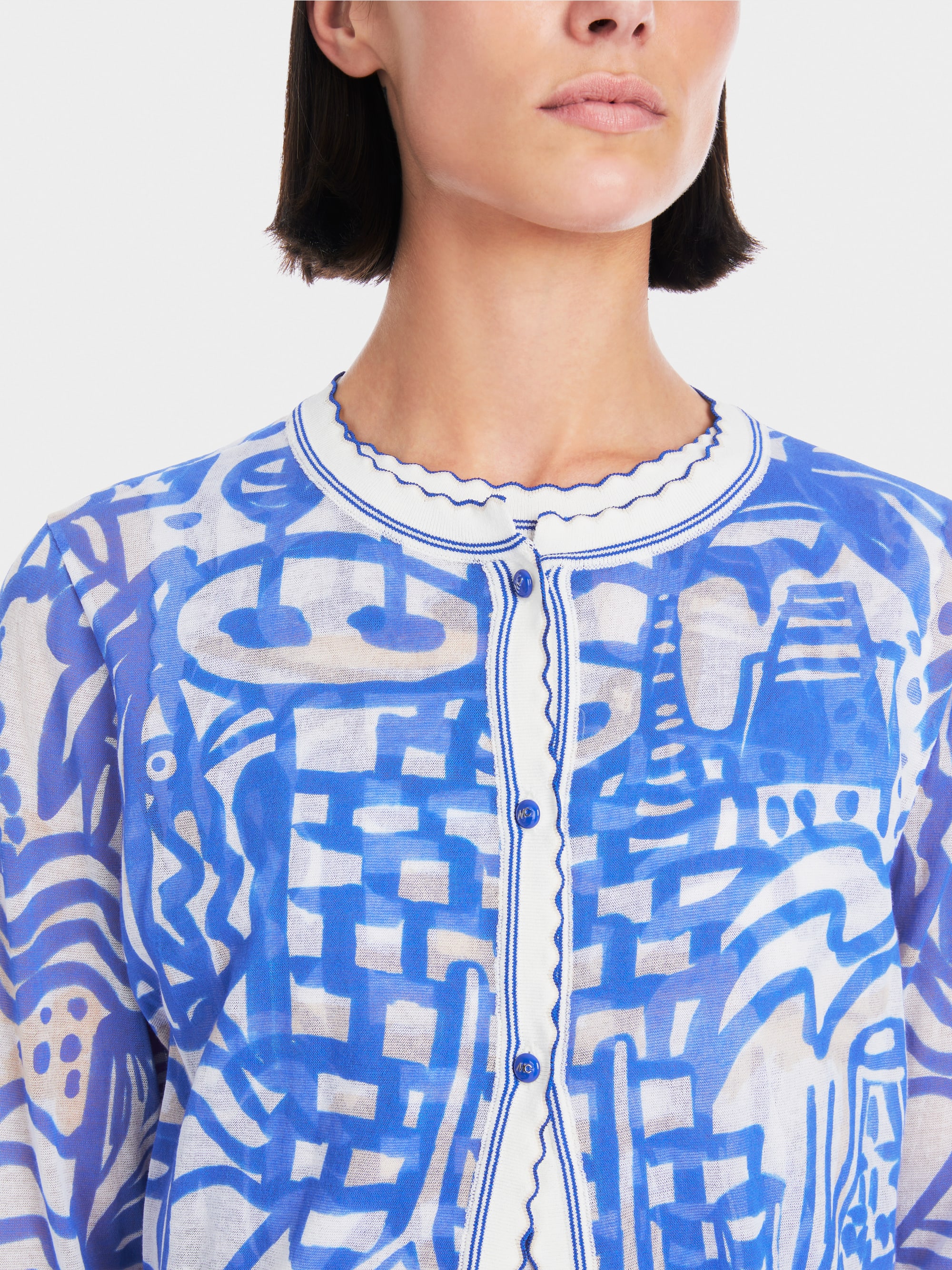 Marc-Cain Cardigan knitted in Germany