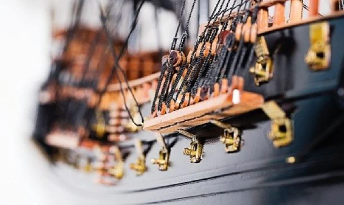 Casa Padrino barco pirata de lujo Black Pearl con soporte de madera maciza negro / marrón 85 x 28 x A. 90 cm - Barco decorativo hecho a mano barco de madera barco insignia - Accesorios Decorativos