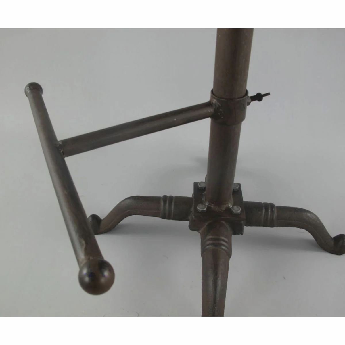 Casa Padrino Taburete de Bar de Hierro Fundido de Estilo Industrial Marr¨®n R¨²stico A. 75 cm