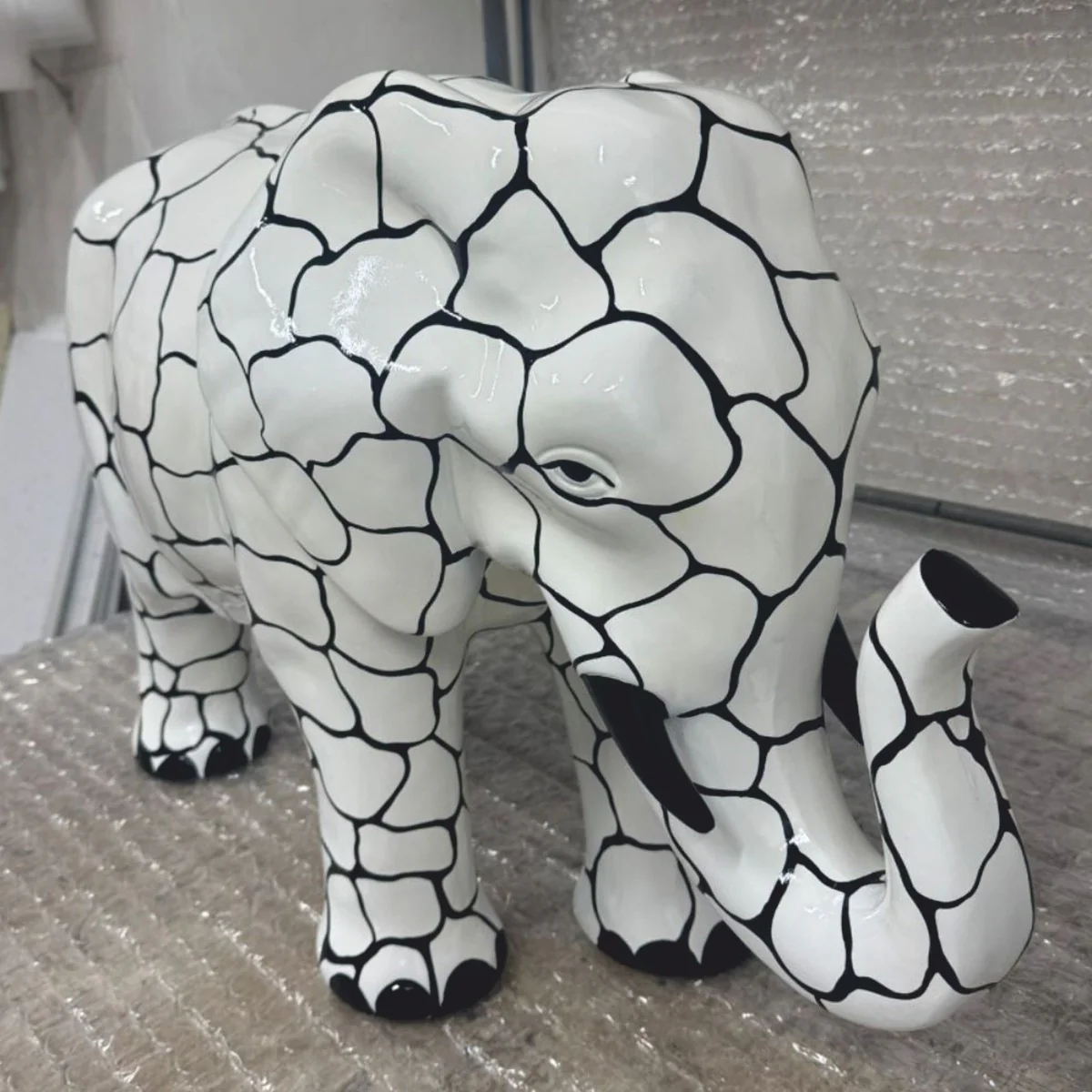 Deko Skulptur Elefant Weiß / Schwarz 84 x H. 57 cm - Deko Figur