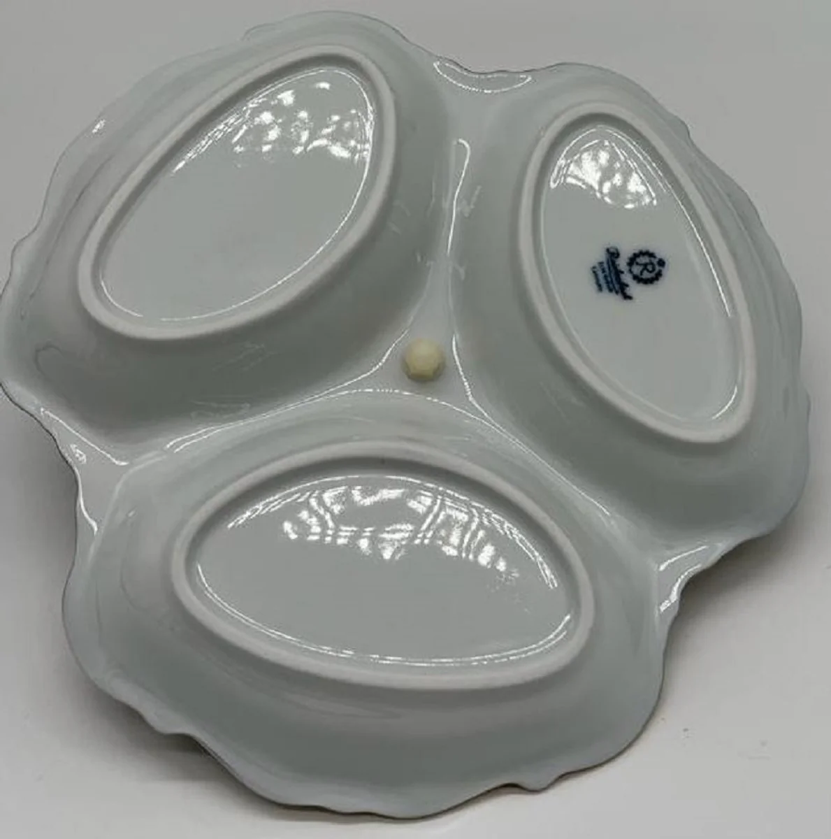 Luxus Barock Porzellan Servierschale mit Tragegriff Dunkelblau / Weiß / Gold Ø 25 cm - Gebäck & Nuss Schale - Luxus Barock Accessoires - Reichenbach Porzellan - Made in Germany