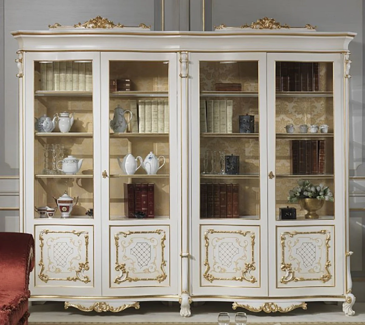 Luxus Barock Vitrine Weiß / Gold 276 x 60 x H. 230 cm - Edler Massivholz Vitrinenschrank mit 4 Türen - Hotel Restaurant Schloss Möbel - Luxus Qualität - Made in Italy