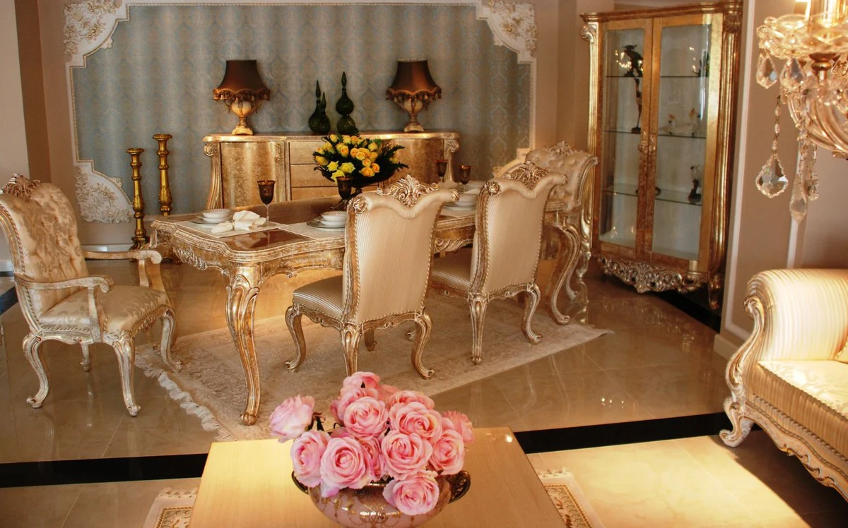 Luxus Barock Vitrine Antik Gold 135 x 53 x H. 203 cm - Prunkvoller Massivholz Vitrinenschrank im Barockstil - Barock Möbel