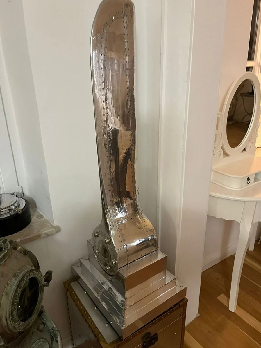 Luxus Aluminium Deko Flugzeug Flügel Silber 43 x 33 x H. 114 cm - Wohnzimmer Deko - Aluminium Deko Accessoires