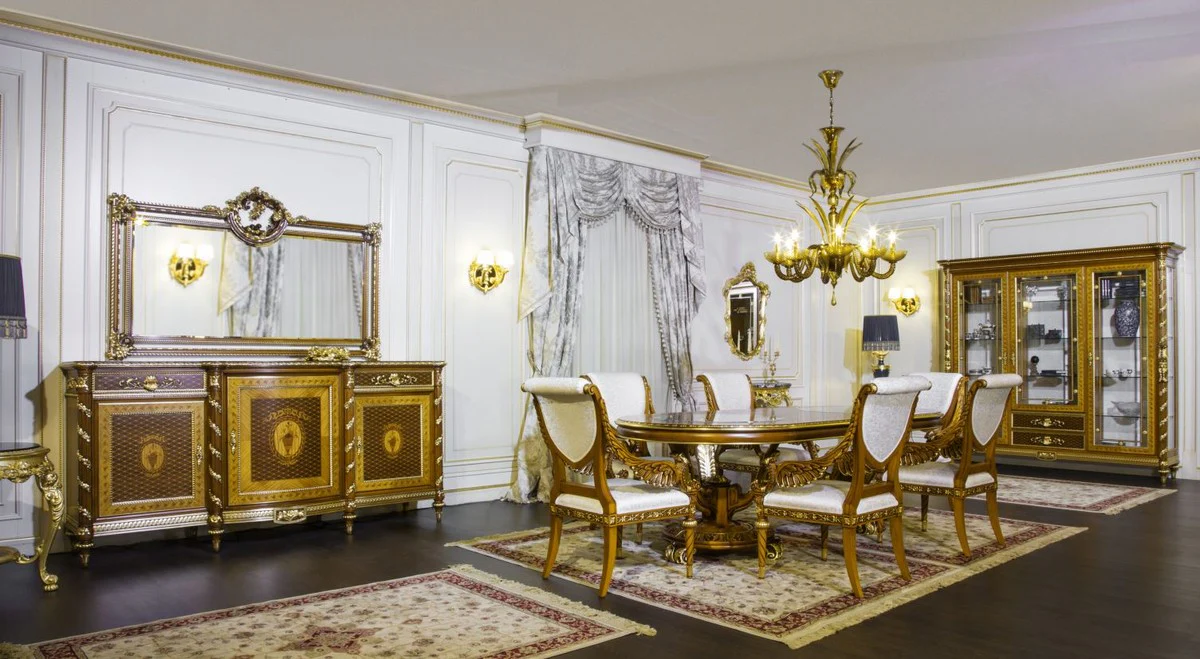 Luxus Barock Vitrine Hellbraun / Braun / Gold 239 x 57 x H. 221 cm - Prunkvoller Massivholz Vitrinenschrank mit 3 Glastüren - Hotel Restaurant Schloss Möbel - Luxus Qualität - Made in Italy