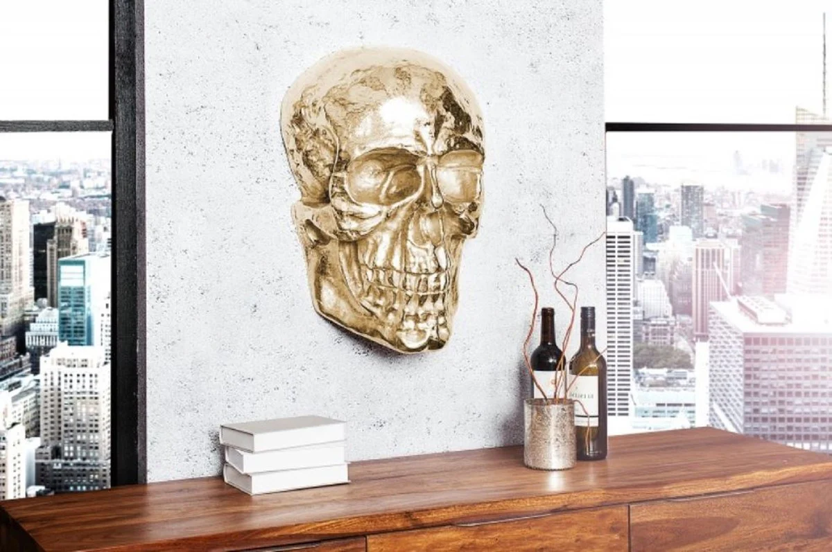 Designer Metall Wanddeko Skulptur Totenkopf Gold 30 x 20 x H. 40 cm - Metall Wanddeko Figur Skull
