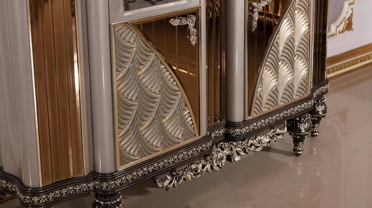 Luxus Barock Vitrine Grau / Schwarz / Silber / Gold - Prunkvoller Massivholz Vitrinenschrank mit 2 Glastüren - Barock Möbel - Edel & Prunkvoll