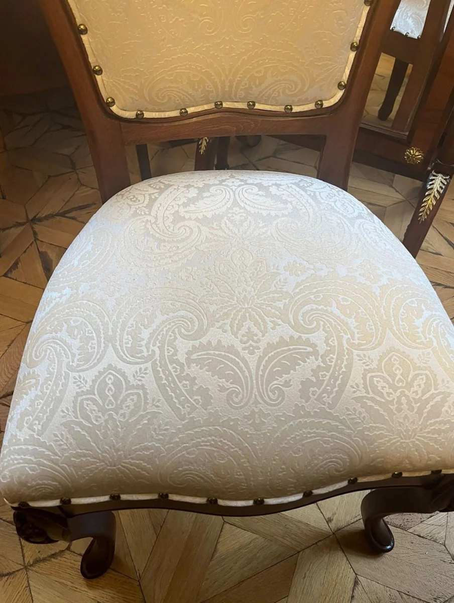 Luxus Barock Esszimmerstuhl Cremefarben / Braun - Handgefertigter Massivholz Stuhl mit elegantem Muster - Barockstil Küchenstuhl - Barock Esszimmer Möbel - Edel & Prunkvoll