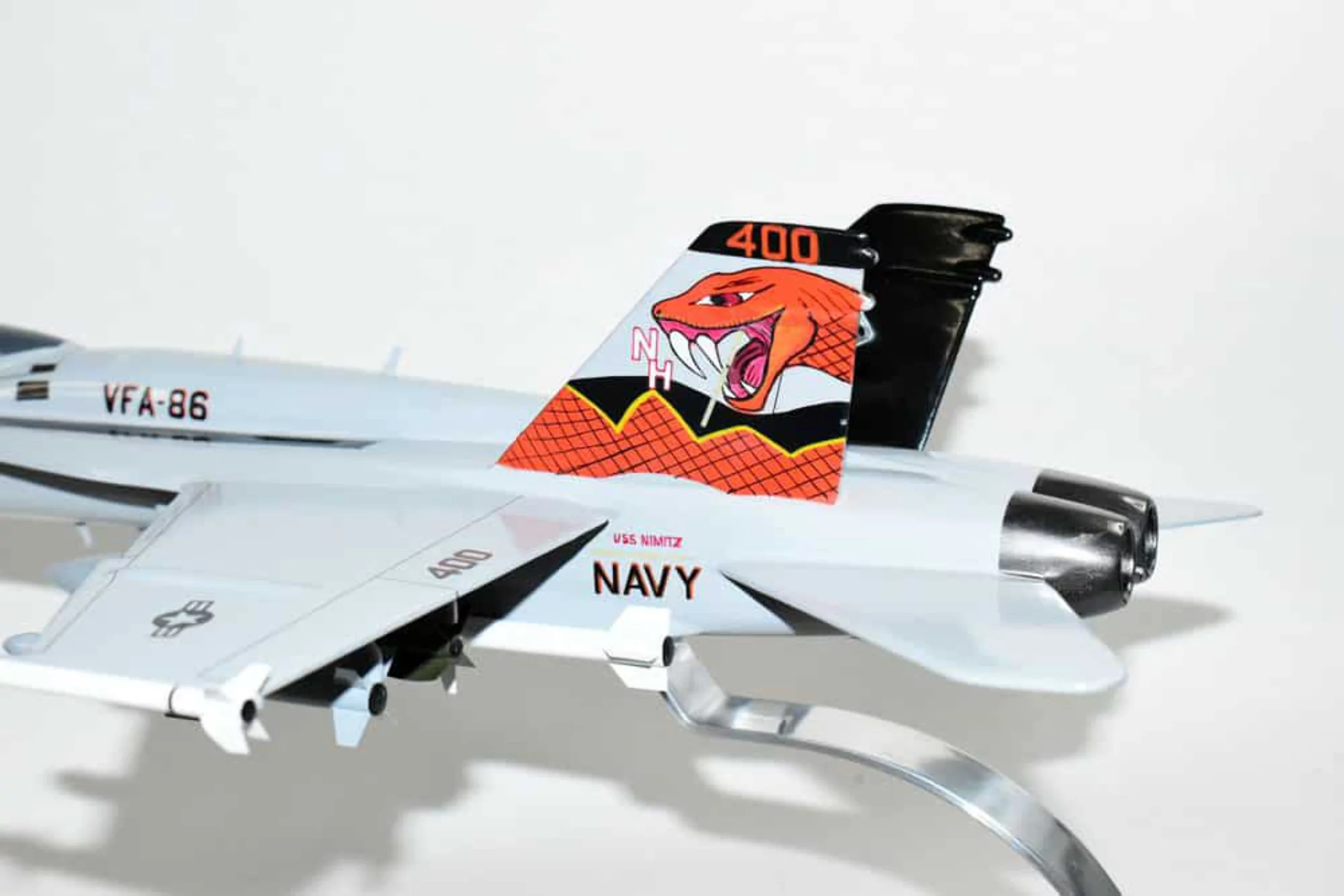 VFA-86 'Sidewinders‘ USS NIMITZ 2010 F/A-18C Model, Navy, 1/37th (18) Scale, Mahogany