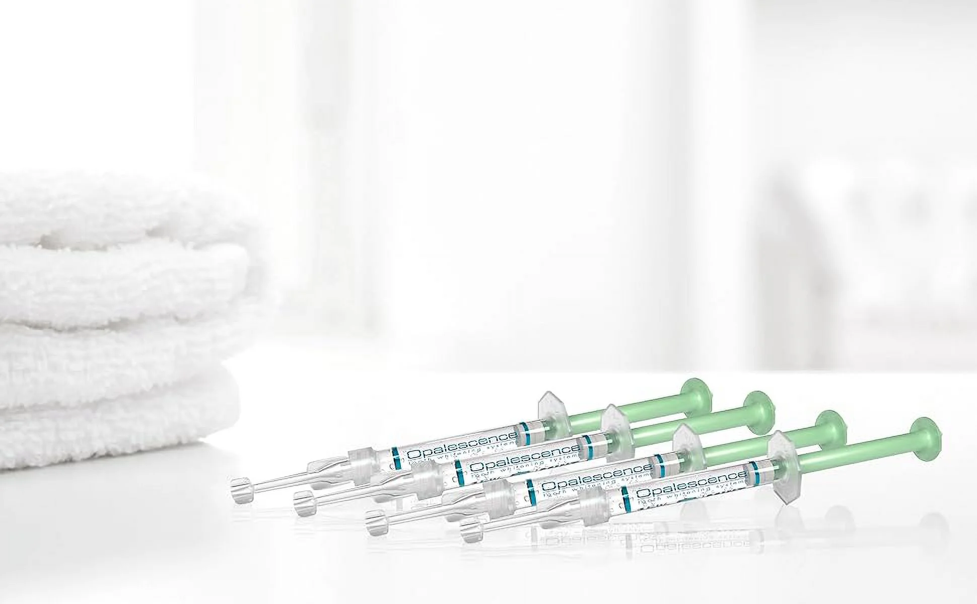 Opalescence 20% PF Mint Teeth Whitening Syringe Gel Refill Kit by Ultradent – Professional Dental Whitener (12 Syringes, Carbamide Peroxide Based)