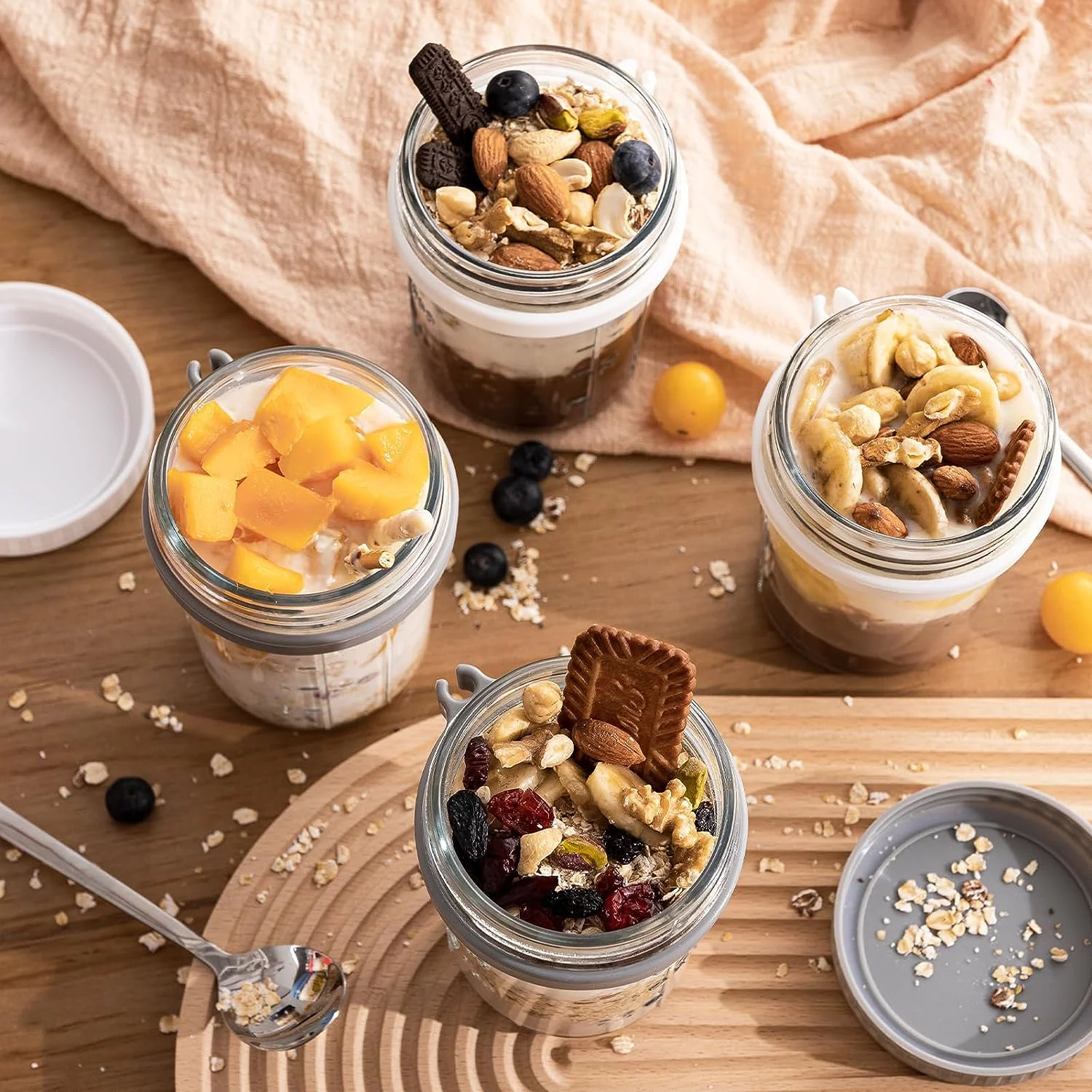 HBlife 4-Piece Overnight Oats Containers with Lids and Spoons, 16 oz Glass Mason Jars Oatmeal Cups Container for Overnight Oats