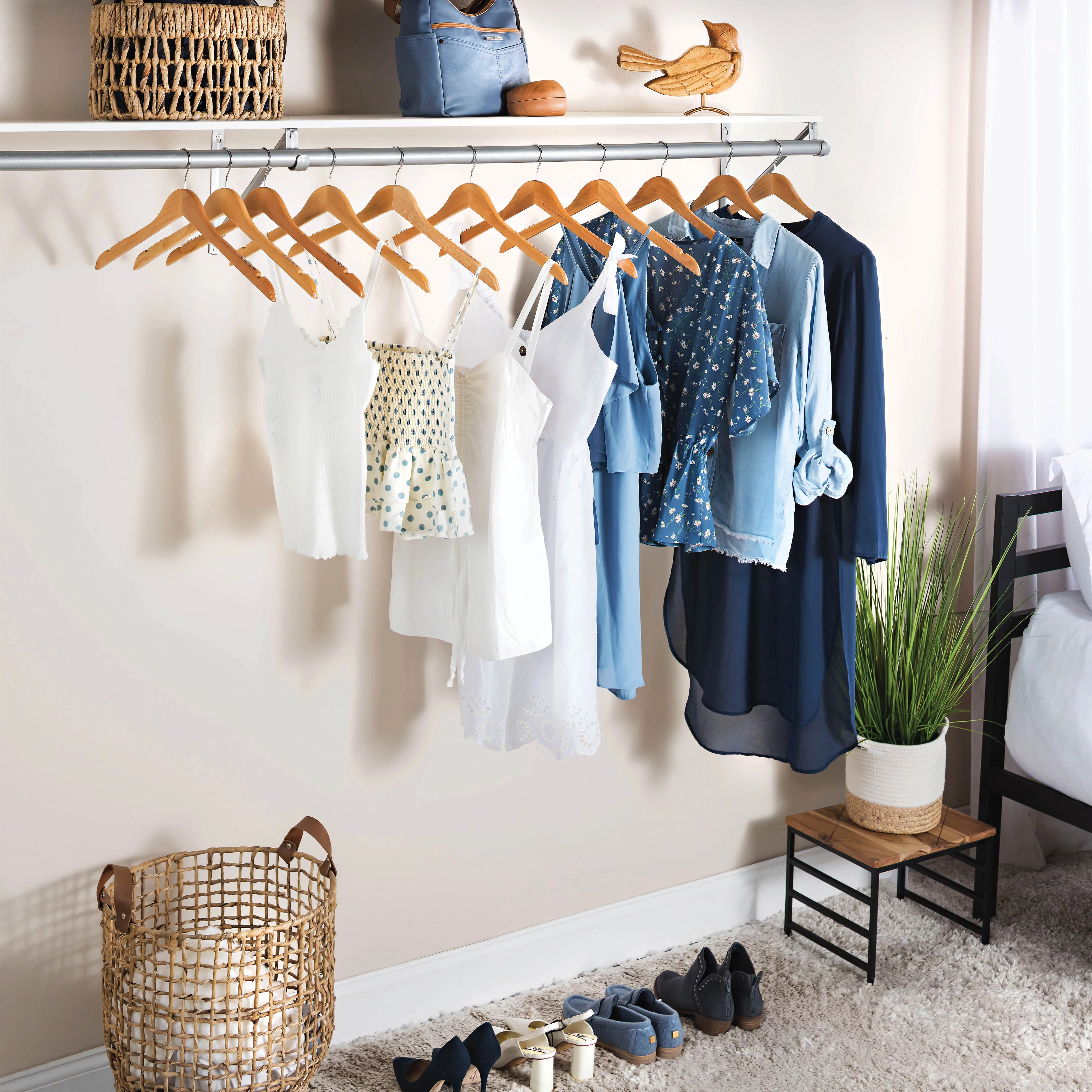 High-Grade Wooden Shirt Hangers with Rubber Grips (20 Pack) (Natural)