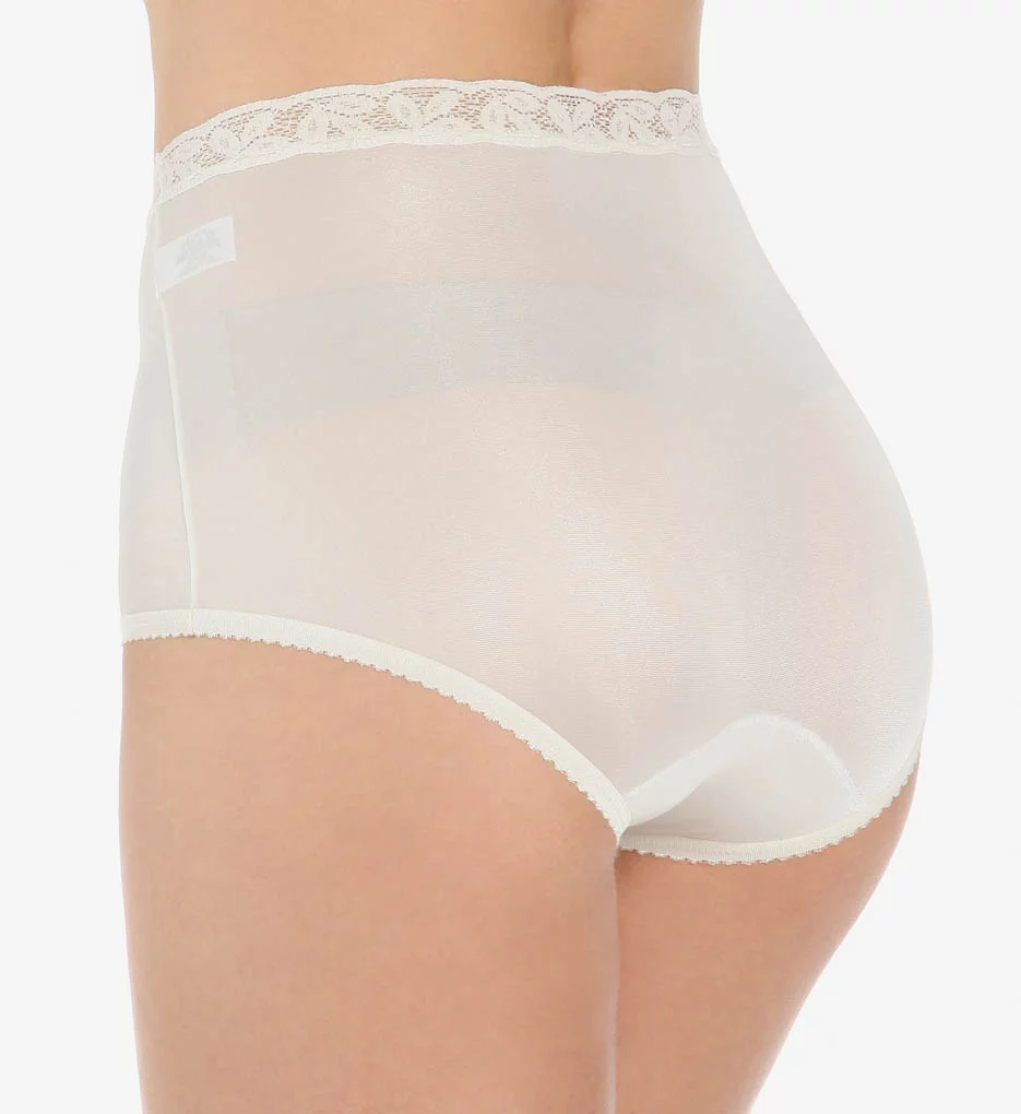 Women's Shadowline 17014 Nylon Classics Brief Panty (White 6)