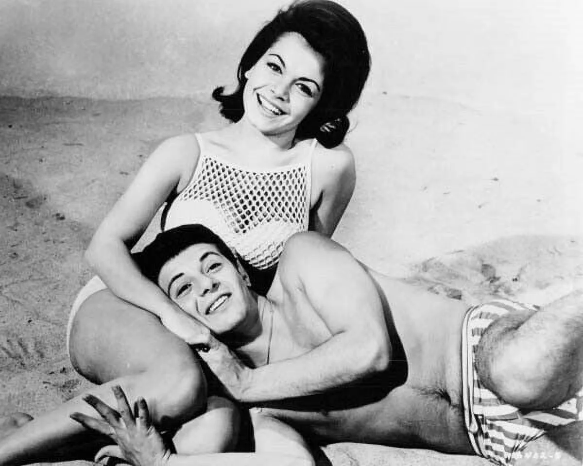 Beach Blanket Bingo Annette Funicello in string bikini Frankie Avalon 8x10 photo