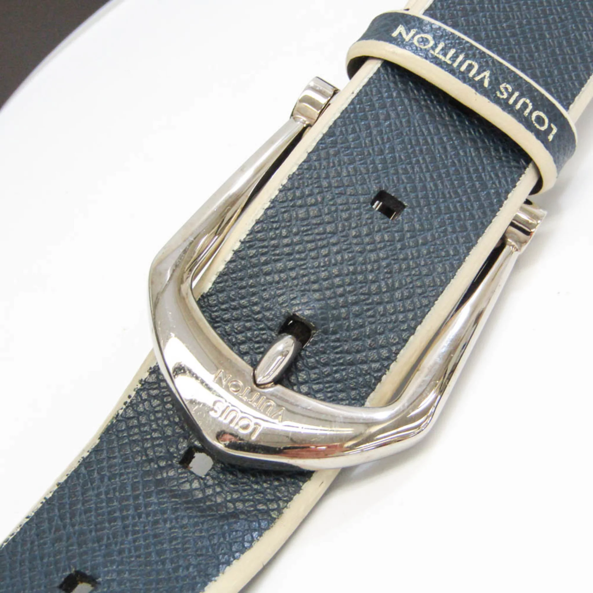 Pre-Owned Louis Vuitton Taiga M9115 Women's Leather Standard Belt Navy,Off-white 100 (Good)