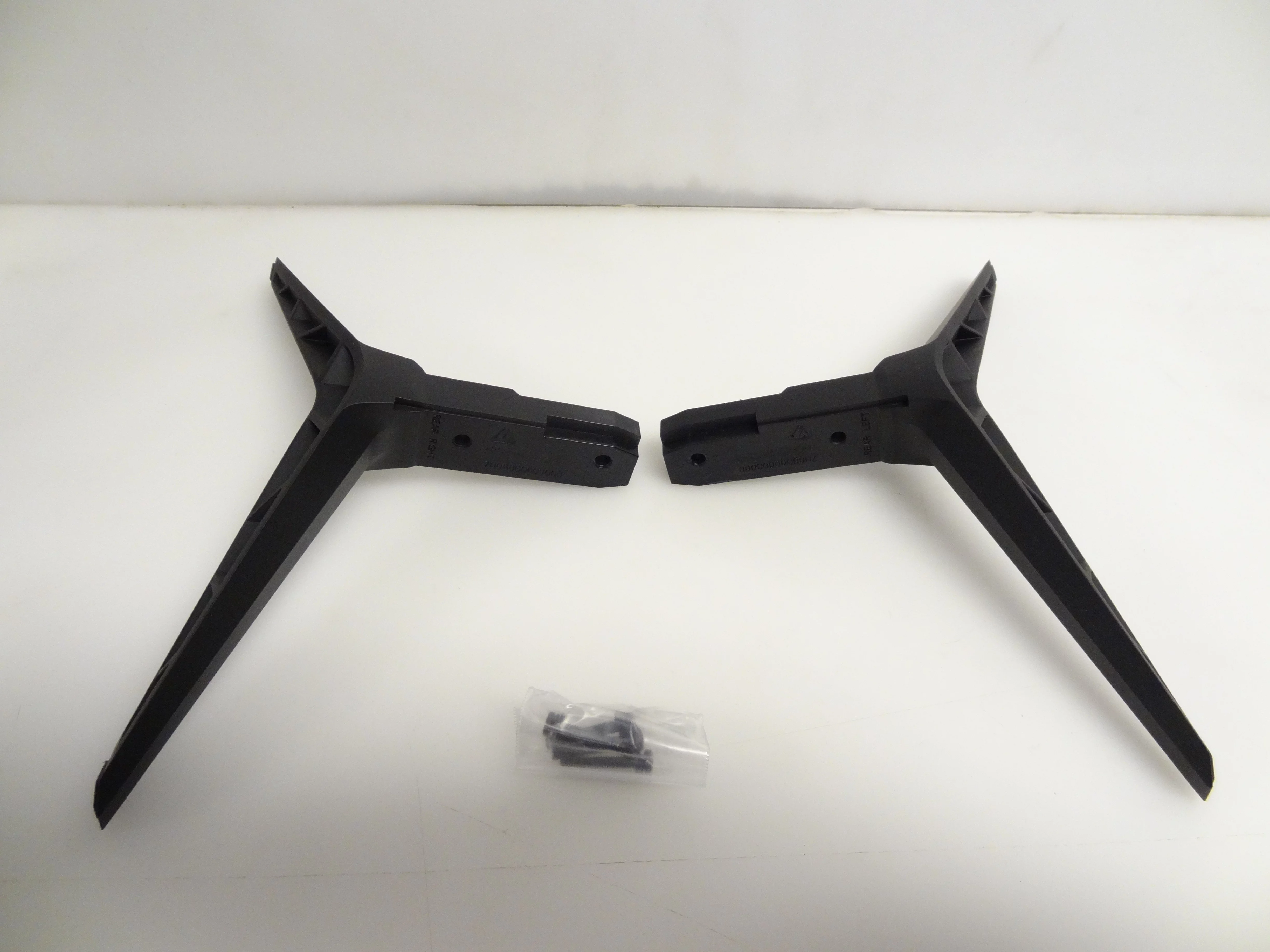 Restored Vizio D50X-G9 V505-G9 V505-H9 M506X-H9 Stand Legs W/Screws (Refurbished)