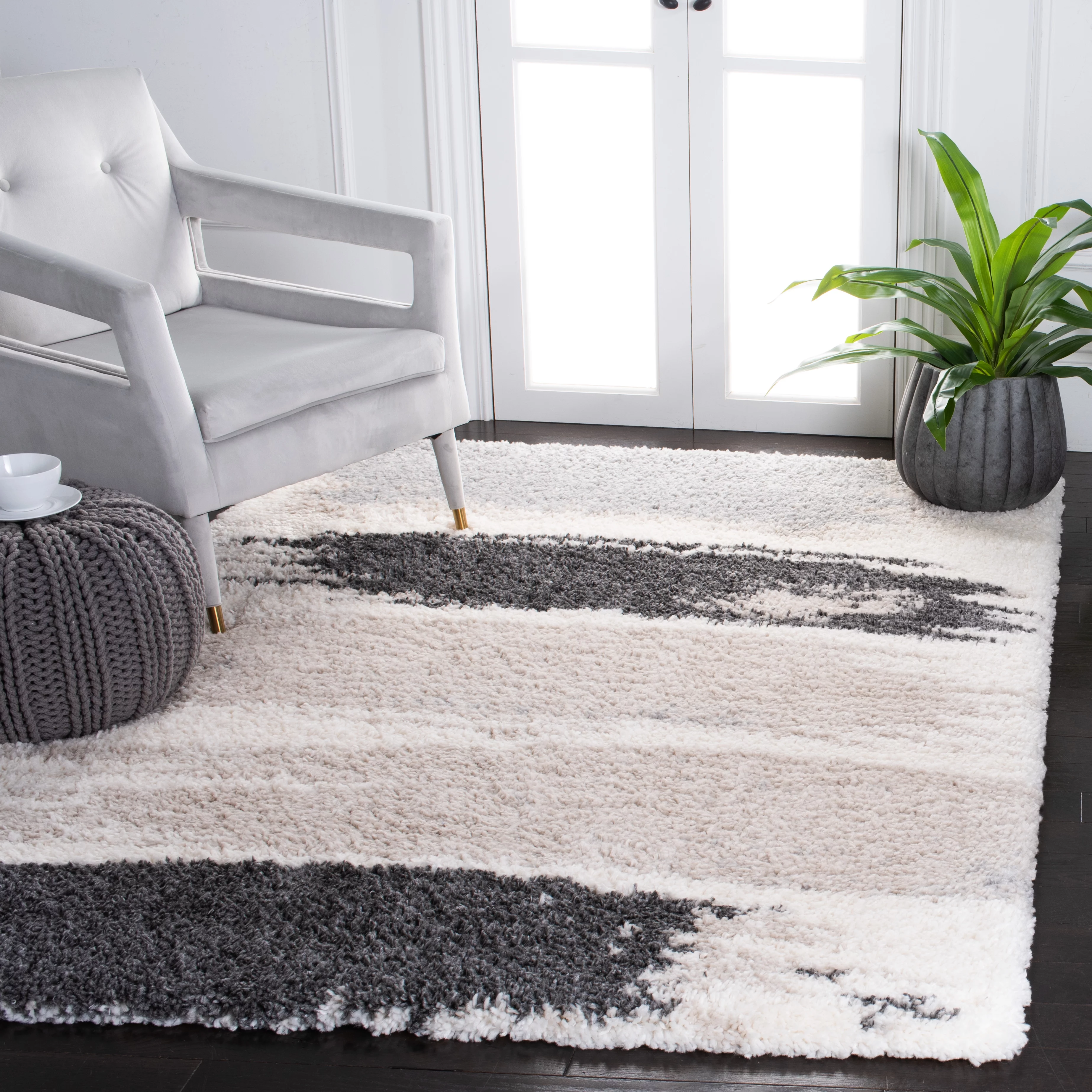 SAFAVIEH Fontana Shag Dashiell Abstract Plush Area Rug, Grey/Ivory, 8' x 8' Square