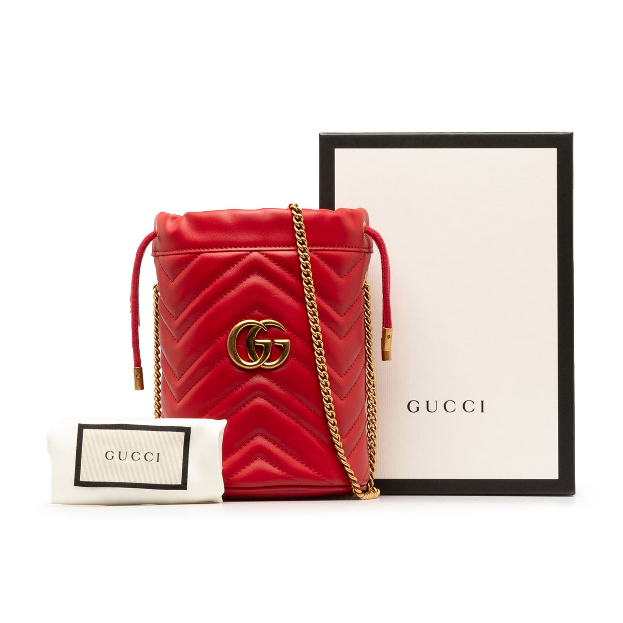 Pre-Owned Authenticated Gucci Mini GG Marmont Matelasse Bucket Bag Calf Leather Red DrawstringBag Unisex (Good)