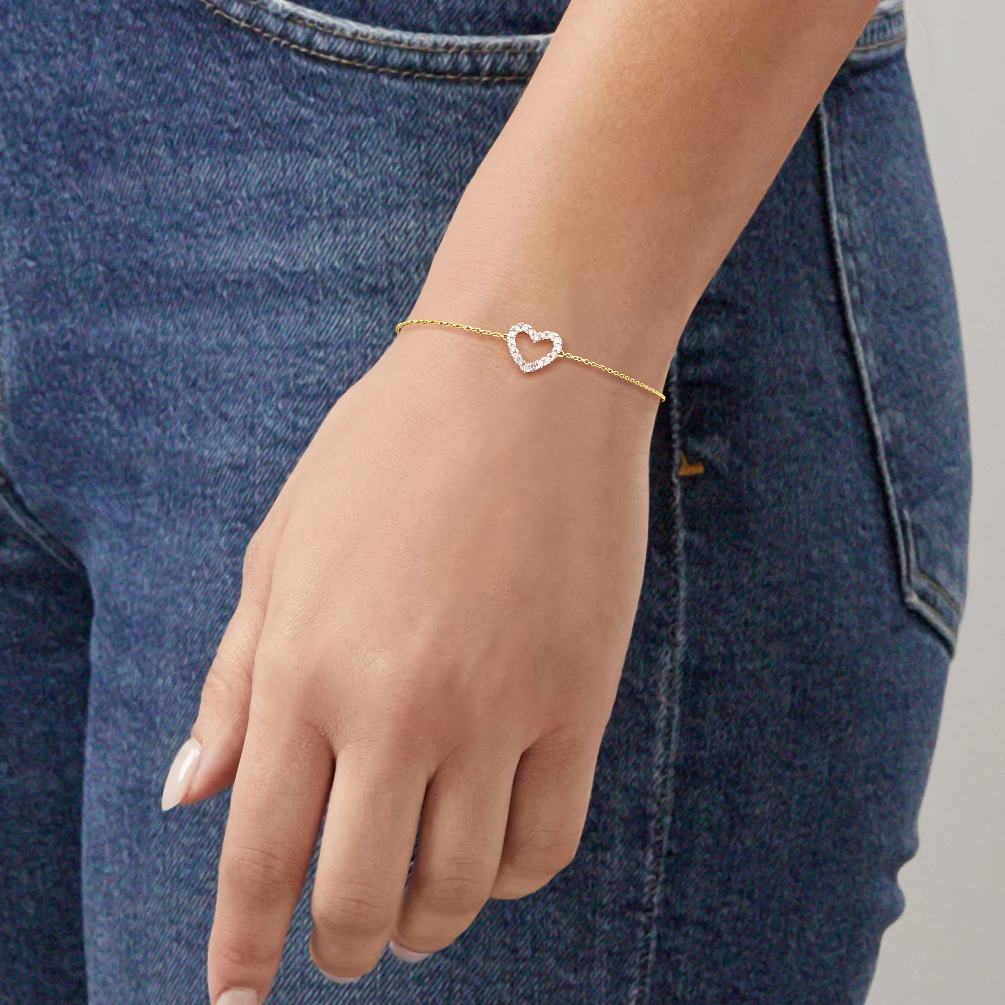 Canaria 0.20 ct. t.w. Diamond Heart Bracelet in 10kt Yellow Gold, Women's, Adult