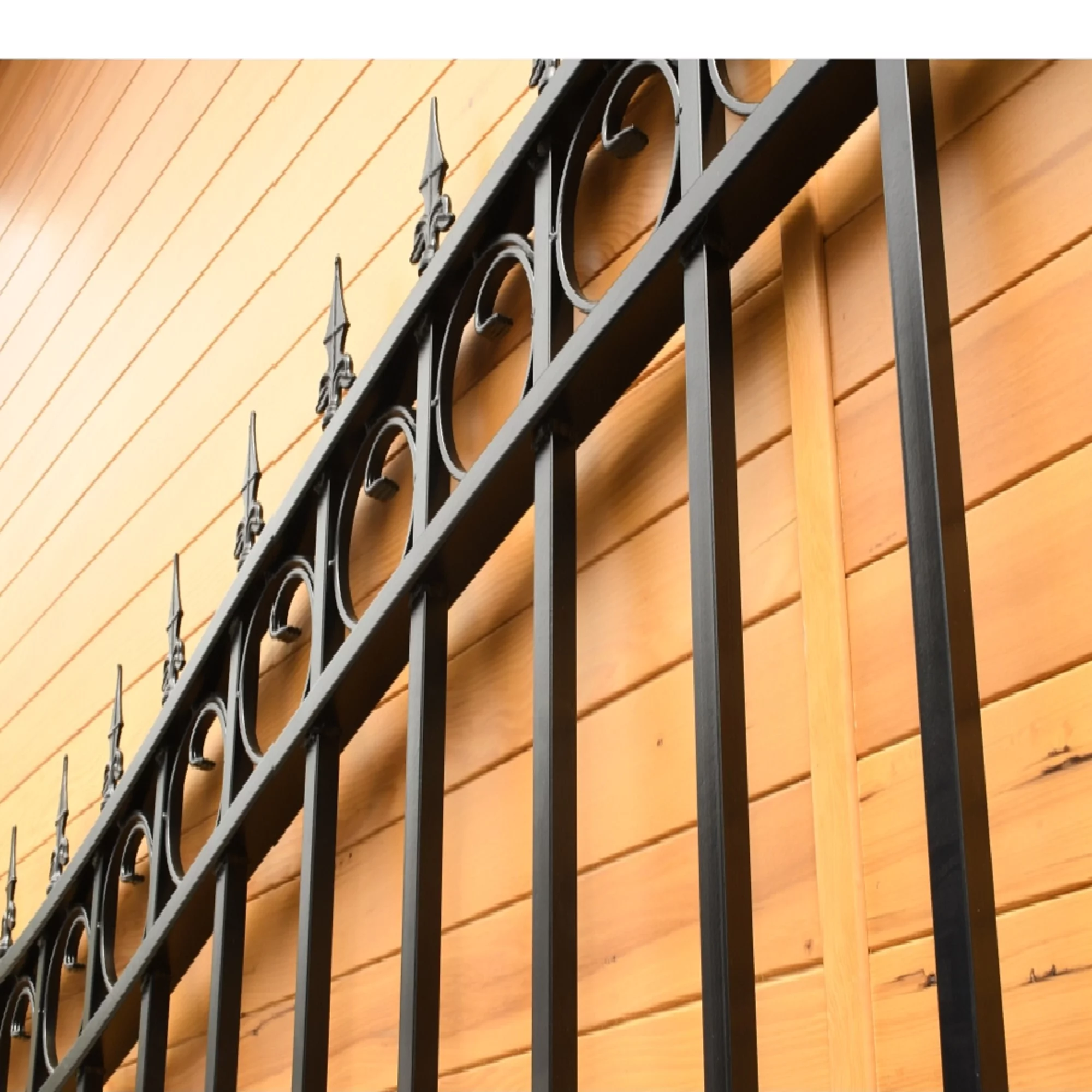 ALEKO Outdoor Yard Garden 8' x 5' Steel Black Fence Prague Style