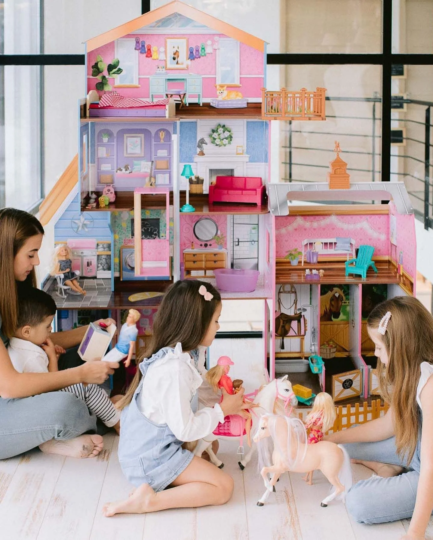 KidKraft Grand Horse Stable Wooden Dollhouse with Bonus Horse Figure, Lights, Sounds and 26 Pieces