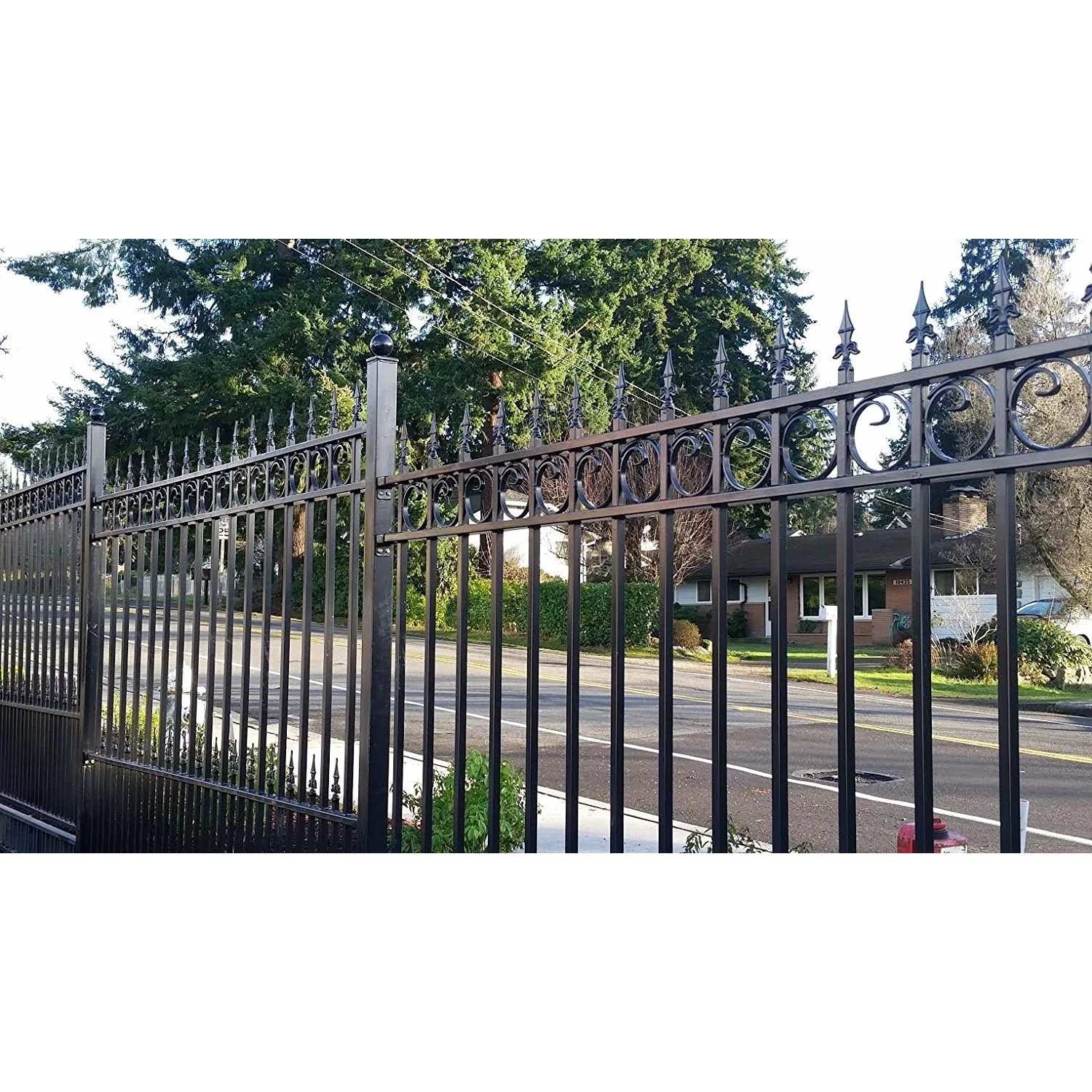 ALEKO Outdoor Yard Garden 8' x 5' Steel Black Fence Prague Style