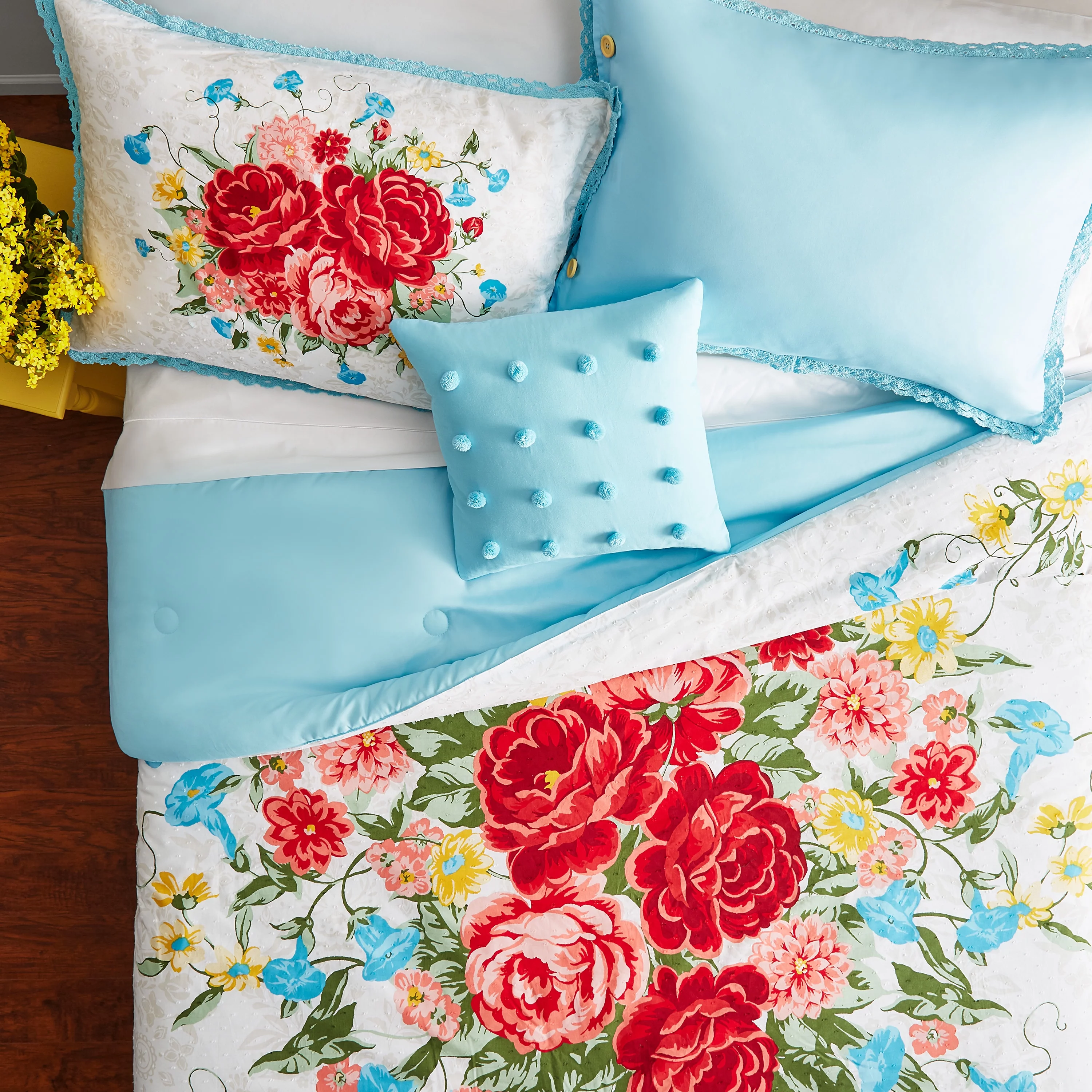 The Pioneer Woman Blue Cotton Sweet Rose 4-Piece Comforter Set, Full / Queen