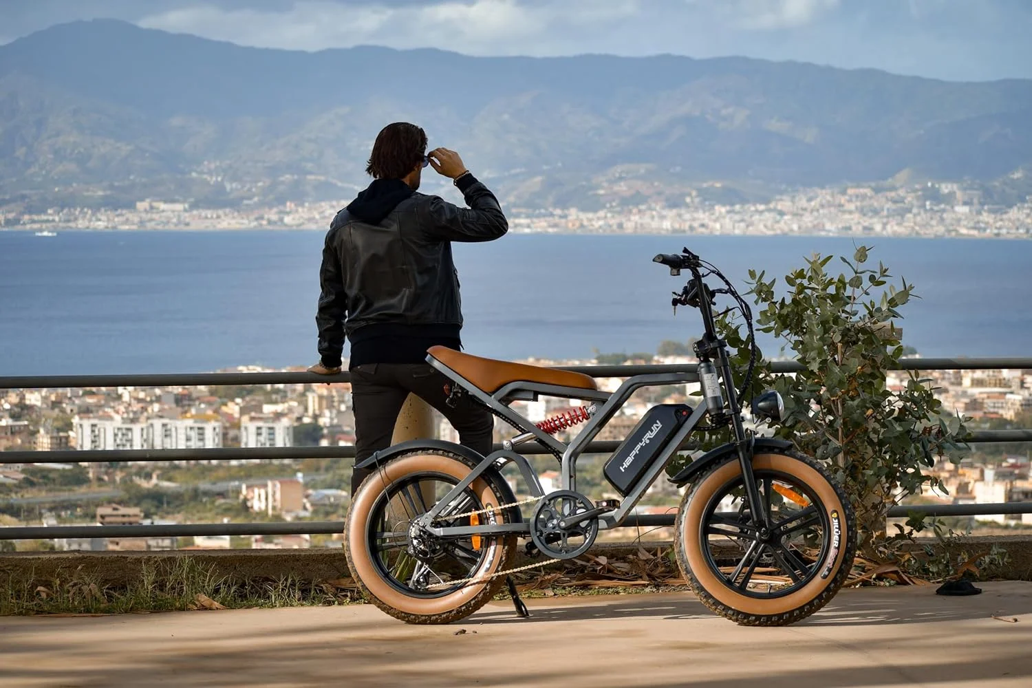 HAPPYRUN 750W Moped Style Electric Bike | Adult eBikes - 48V 18Ah Battery | 60+ Mile(G60*2)