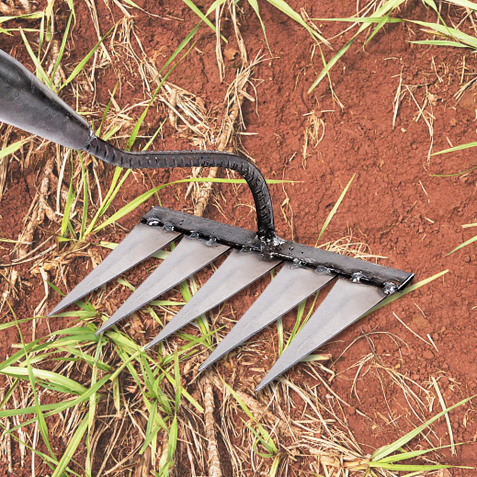 Garden Rake Sharp Tines Rake Durable Rust Resistant Weeding Removal Rake Loosening Soil Rake for Planting Gardening Farm Backyard Mulching with 5 Tines