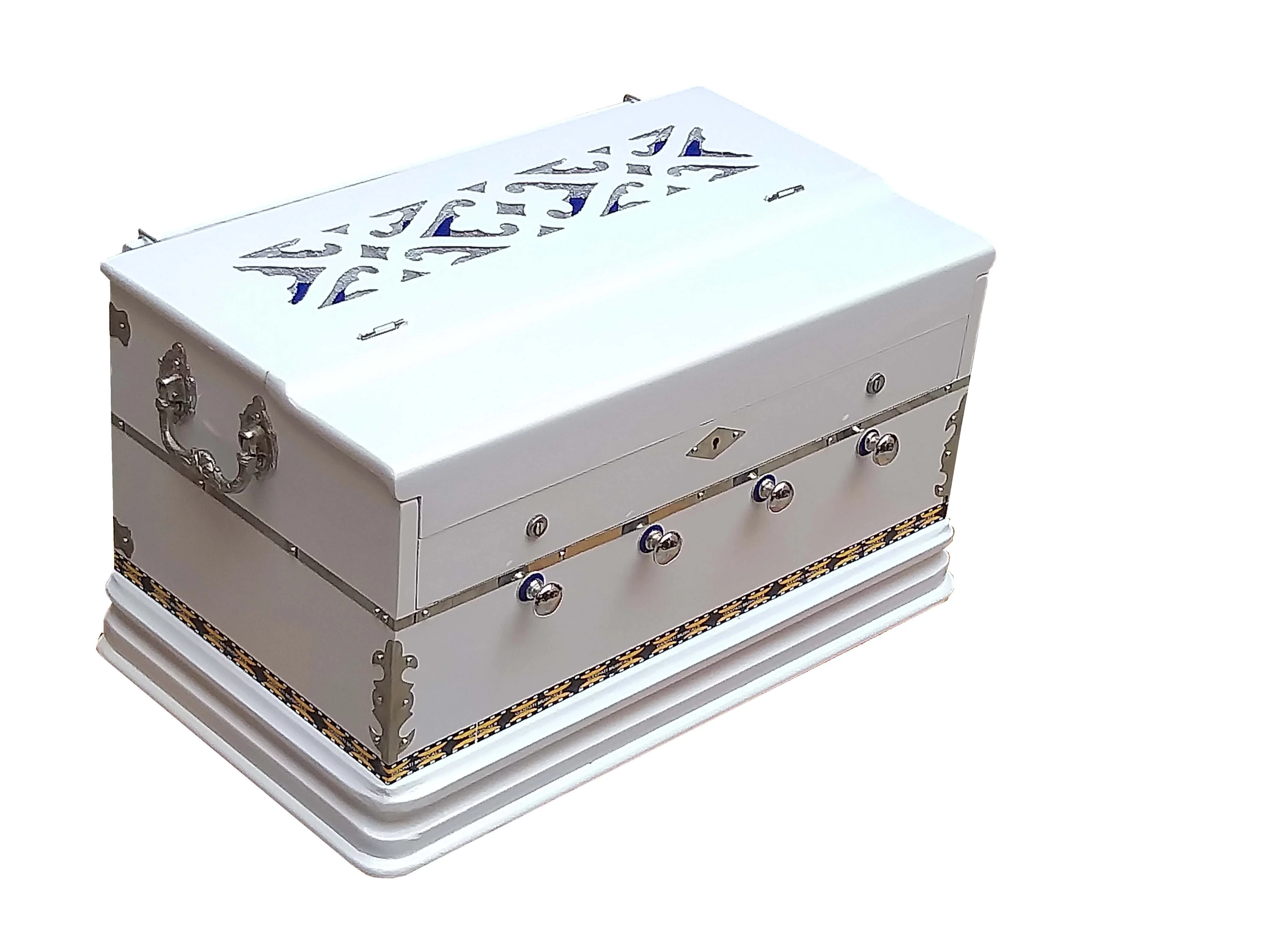 Harmonium White~2 Octaves~7 Fold Bellow~4 Stop~Double Reeds~32 Keys~Chant~Kirtan~Bhajan