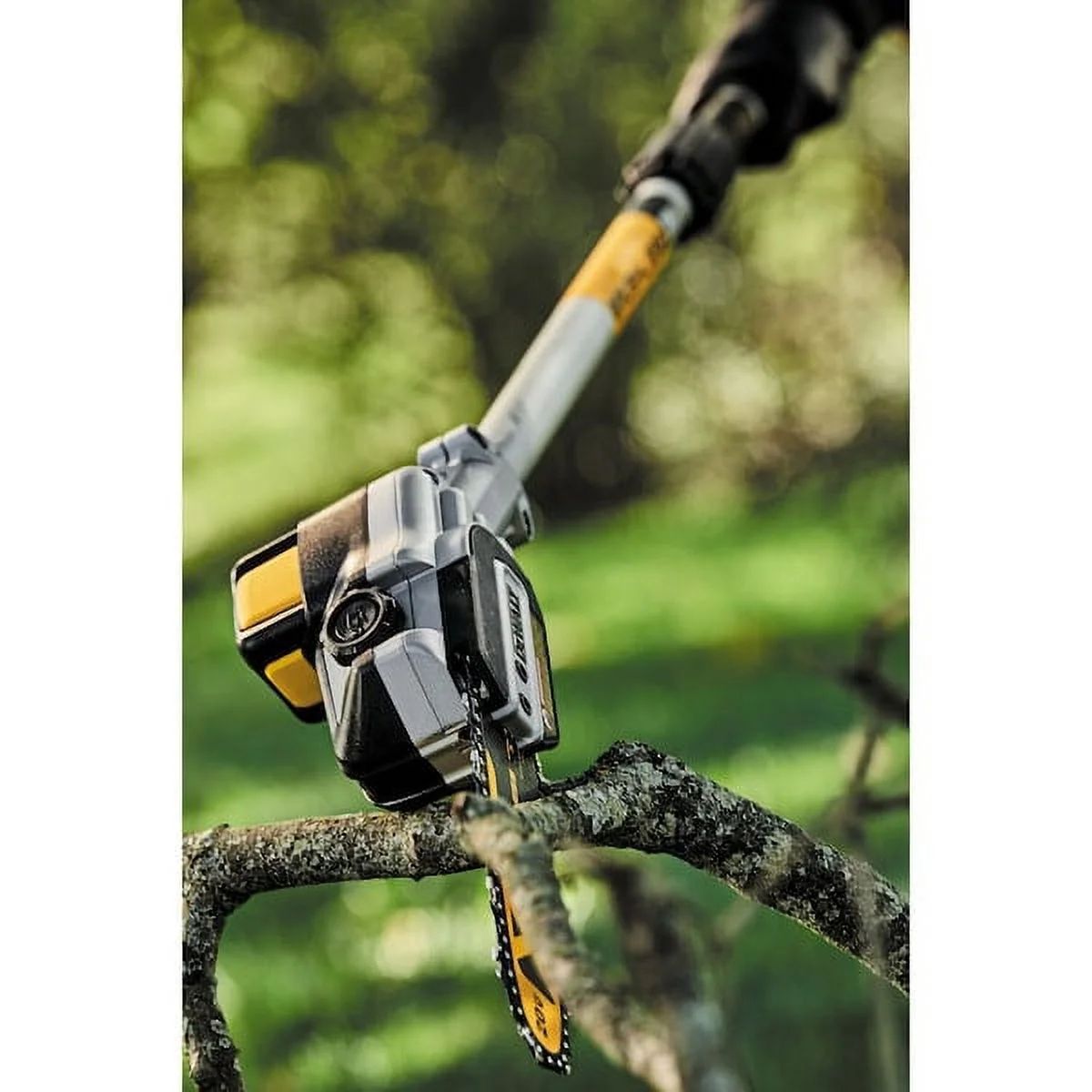 DEWALT 20V MAX XR Brushless Li-Ion Cordless Pole Saw (Tool Only) New DCPS620B