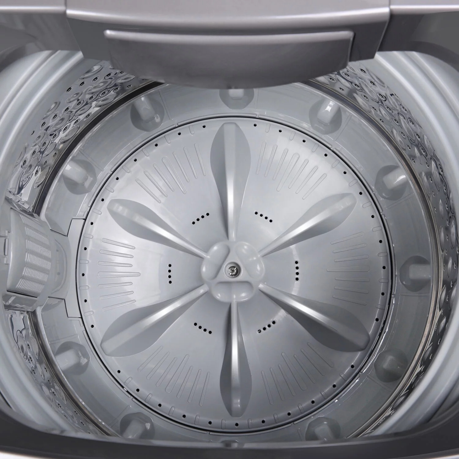 Magic Chef 2 Cu. Ft. Compact Portable Top-Load Washer in Silver