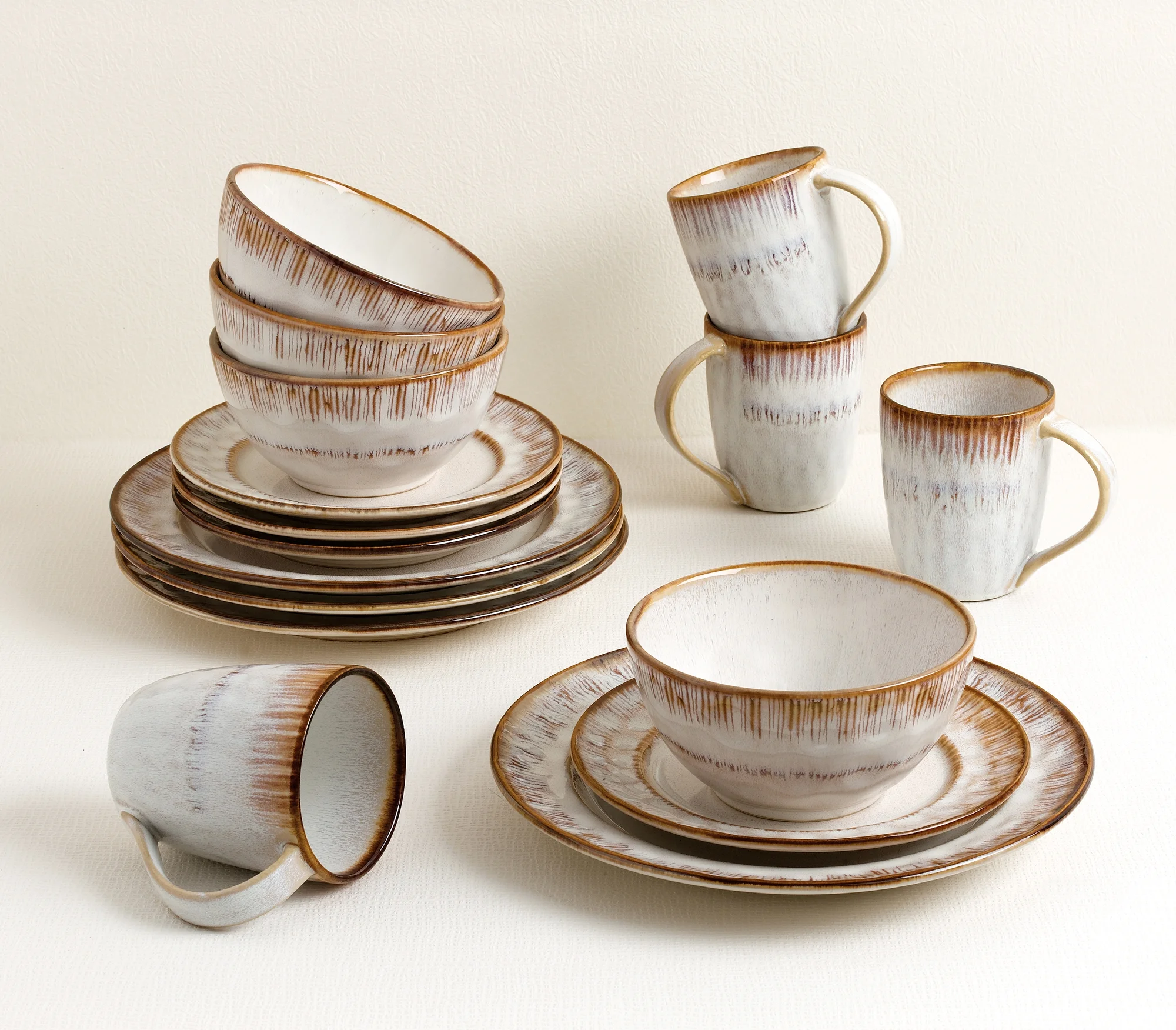 Lorren Home Trends 16 Piece Stoneware Set in Mocca Swirl