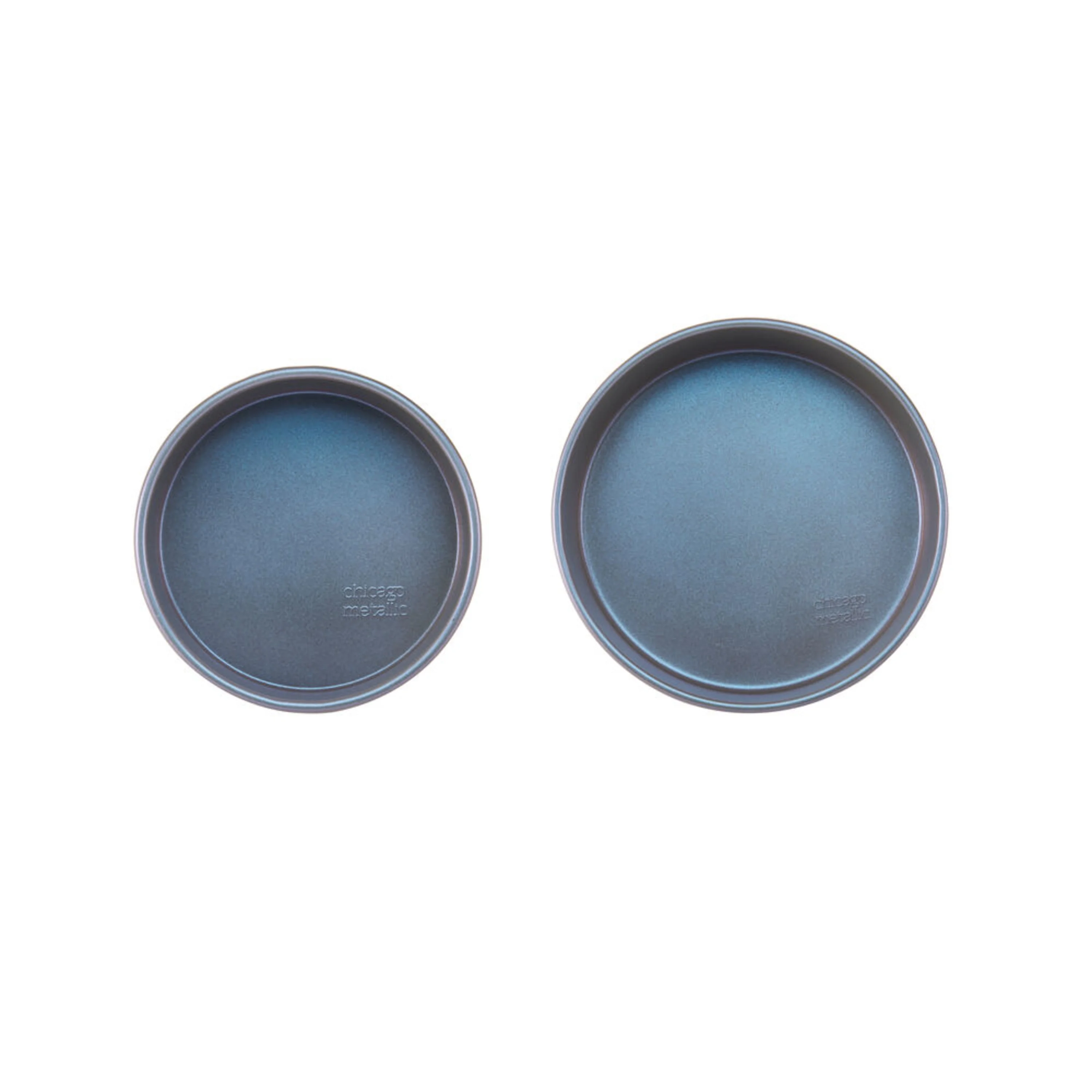 Chicago Metallic Aurora 2-piece Non-Stick Metal Round Cake Pan Set in Iridescent