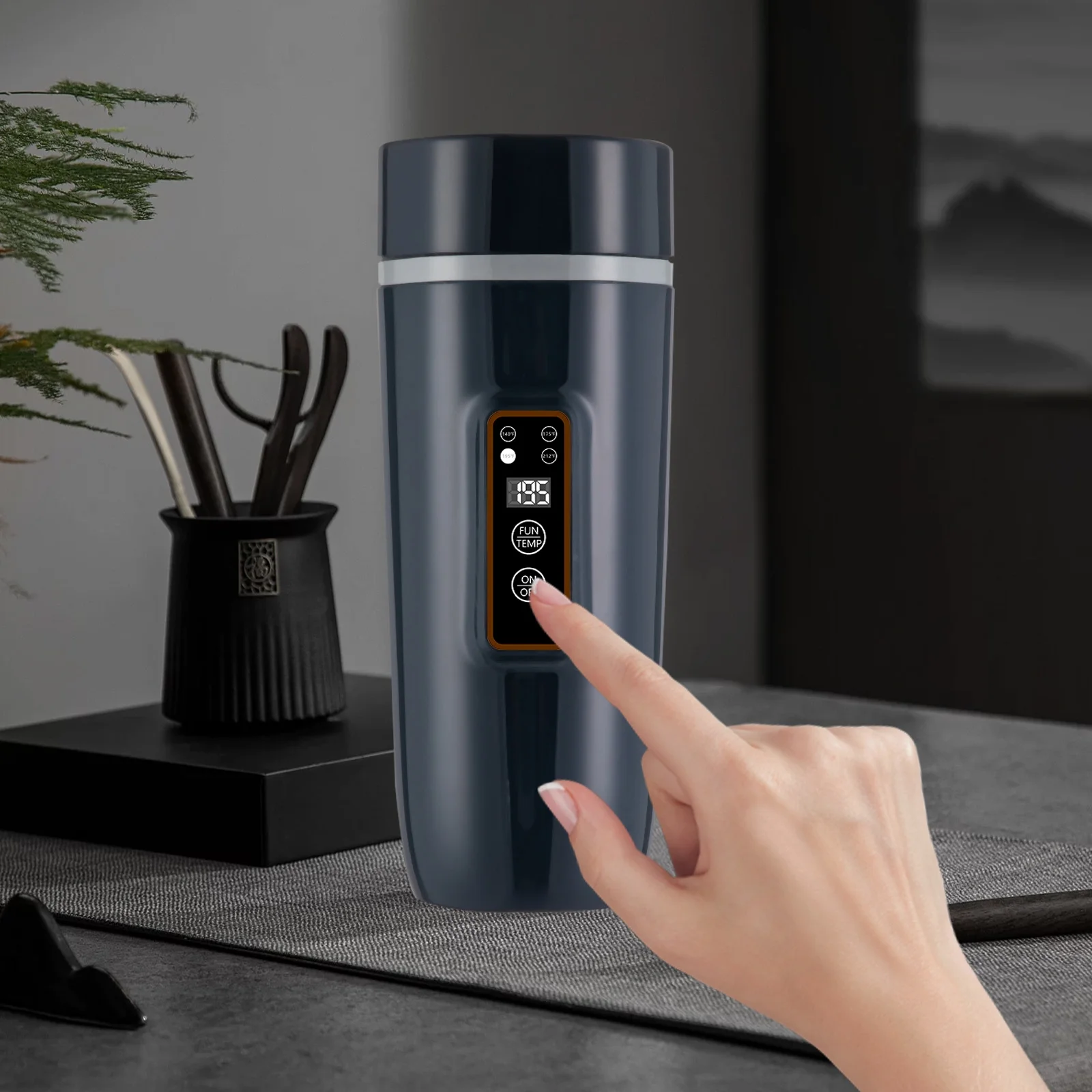 Travel Electric Kettle, Small Portable Electric Kettle, Multifunctional Mini Electric Kettle Auto Shut-Off and Boil Dry Protection