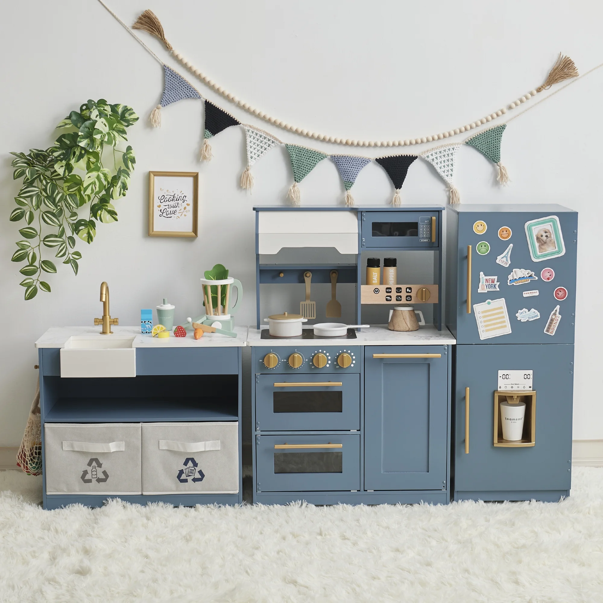 Teamson Kids Little Chef Atlanta Play Kitchen