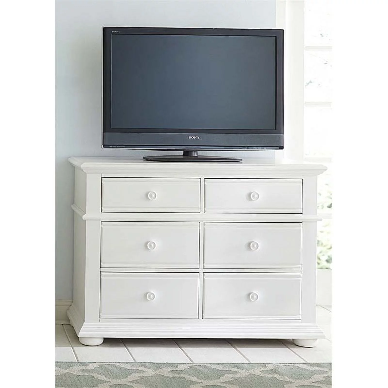 Liberty Furniture Summer House I 6 Drawer Media Chest in Oyster White