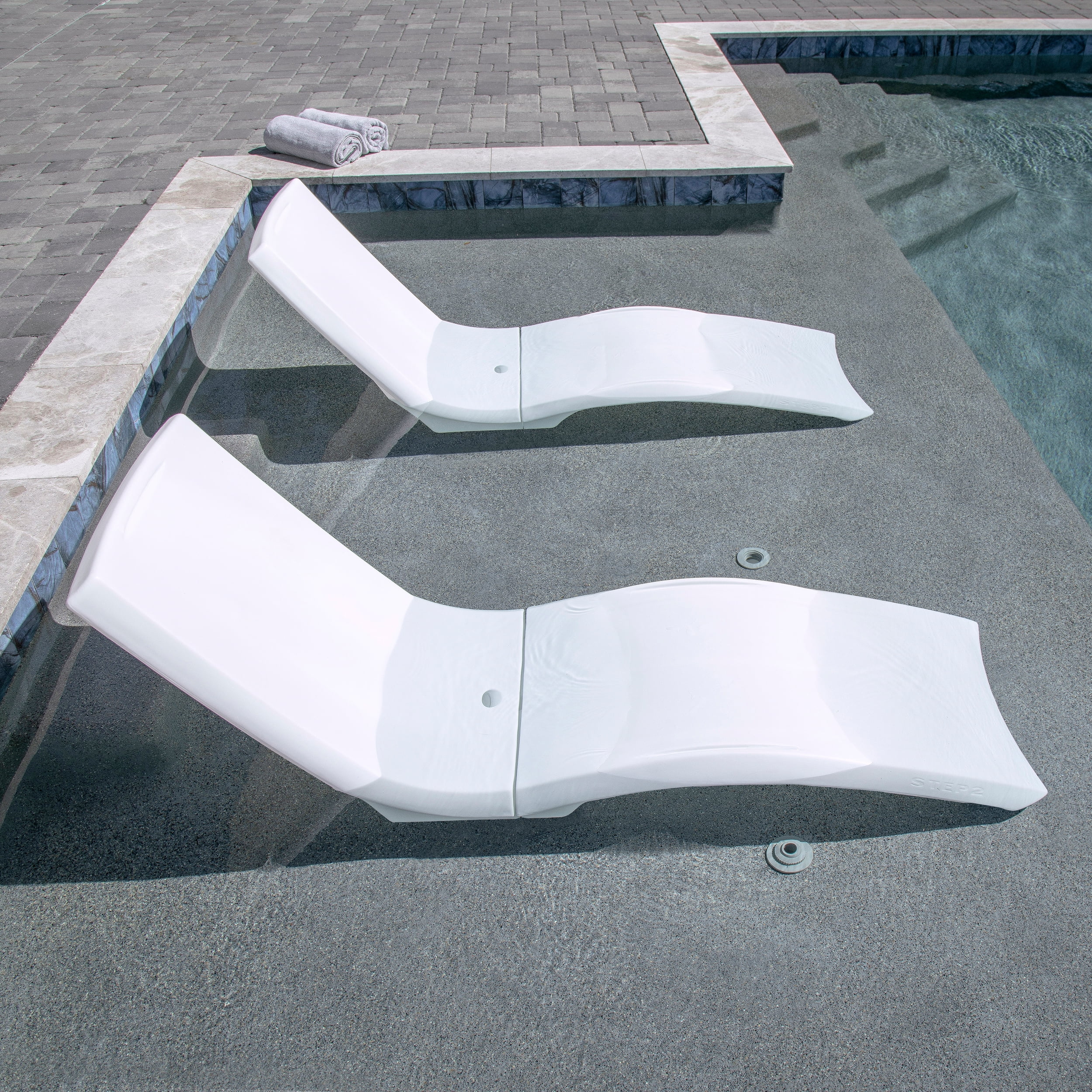 Step2 Vero Pool Lounger – White – Pool Lounge Chair – Sleek, Durable Outdoor Chaise Lounger – Use In Pool Tanning Ledge, Sun Shelf, Baja Shelf or Outside on the Pool Deck